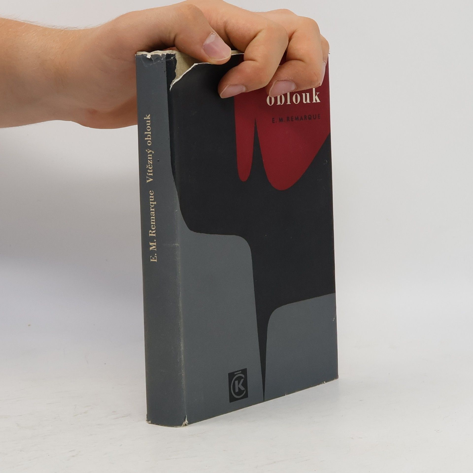 Erich Maria Remarque Vítězný oblouk