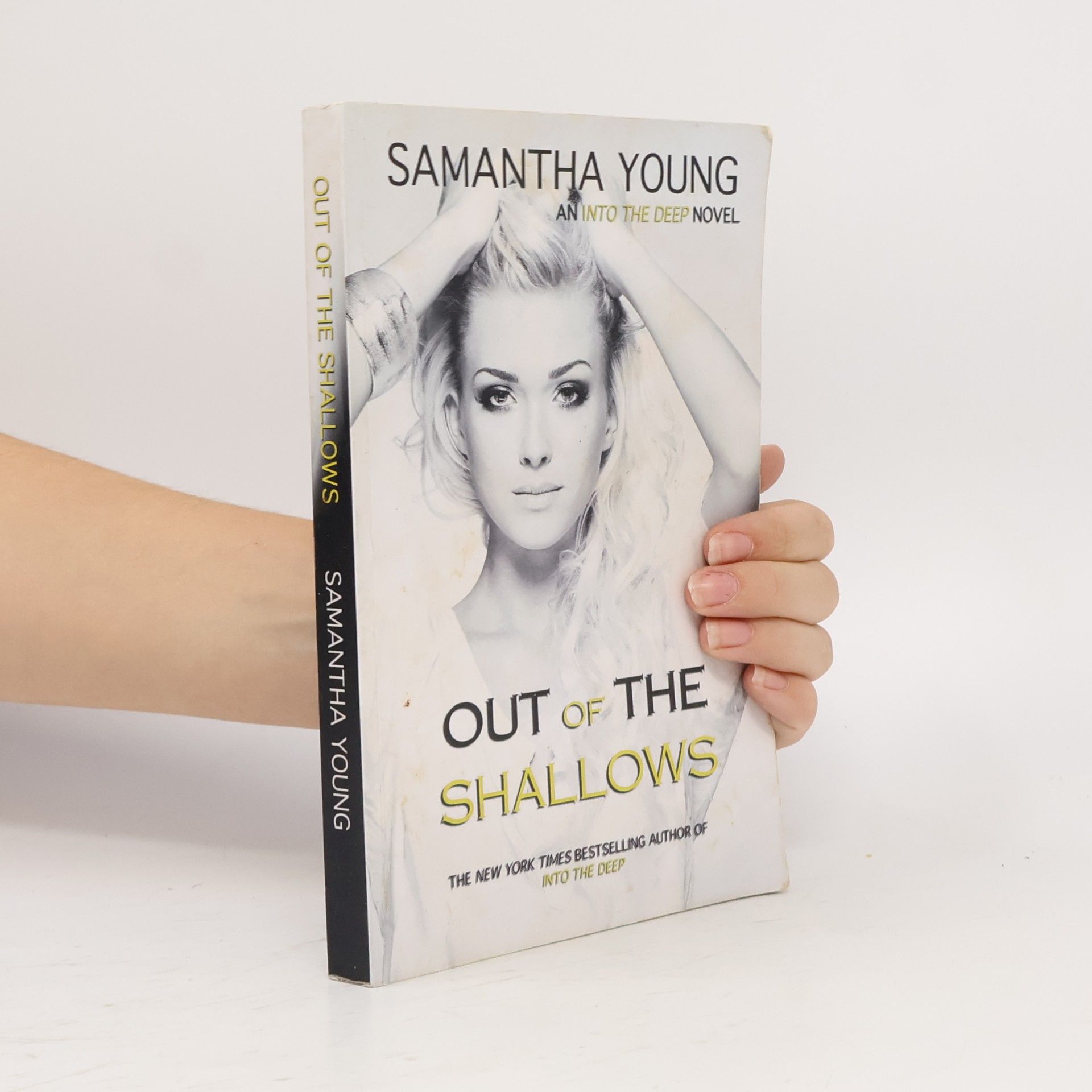 Samantha Young Out of the Shallows (English Edition)