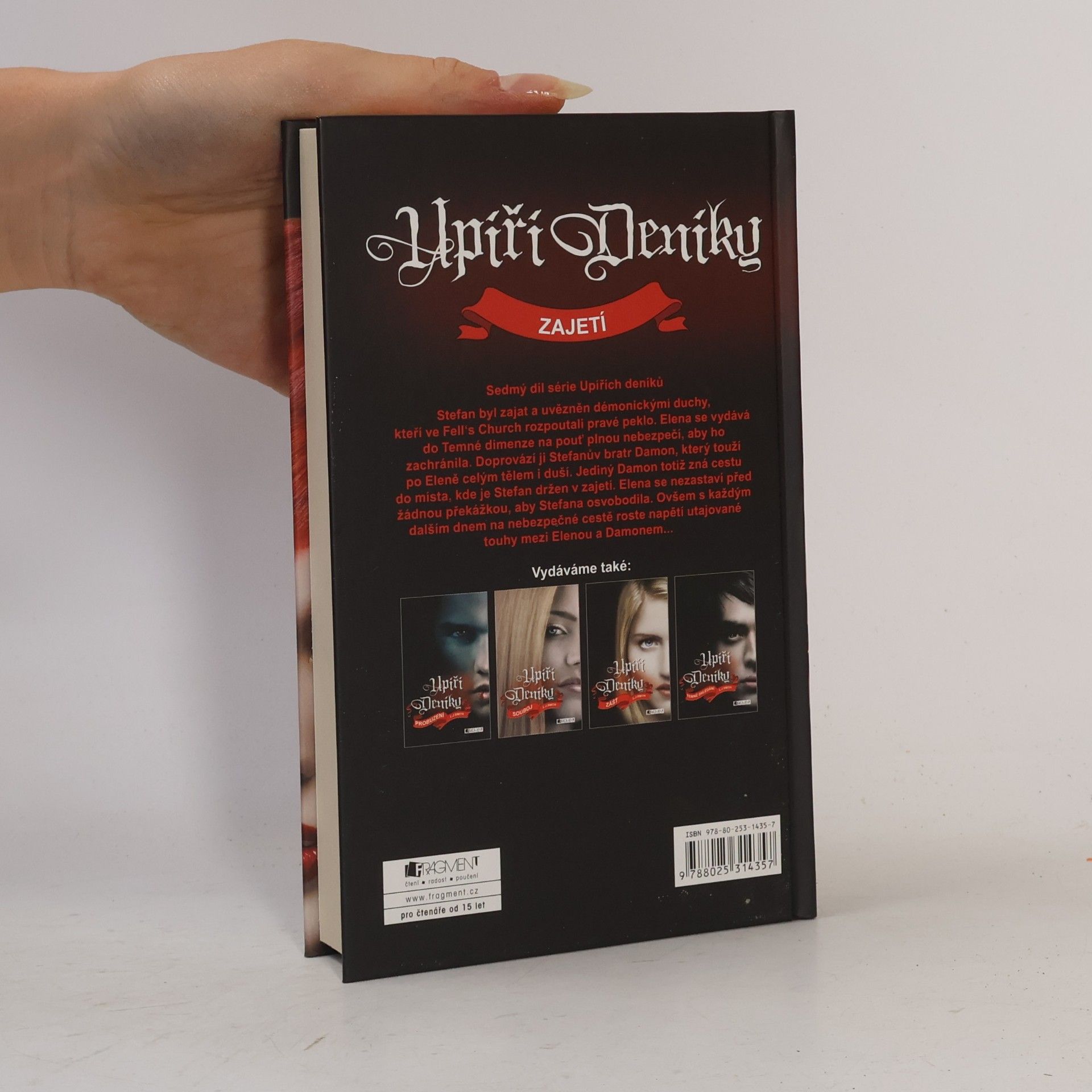 L. J. Smithová  Upíří deníky. Zajetí