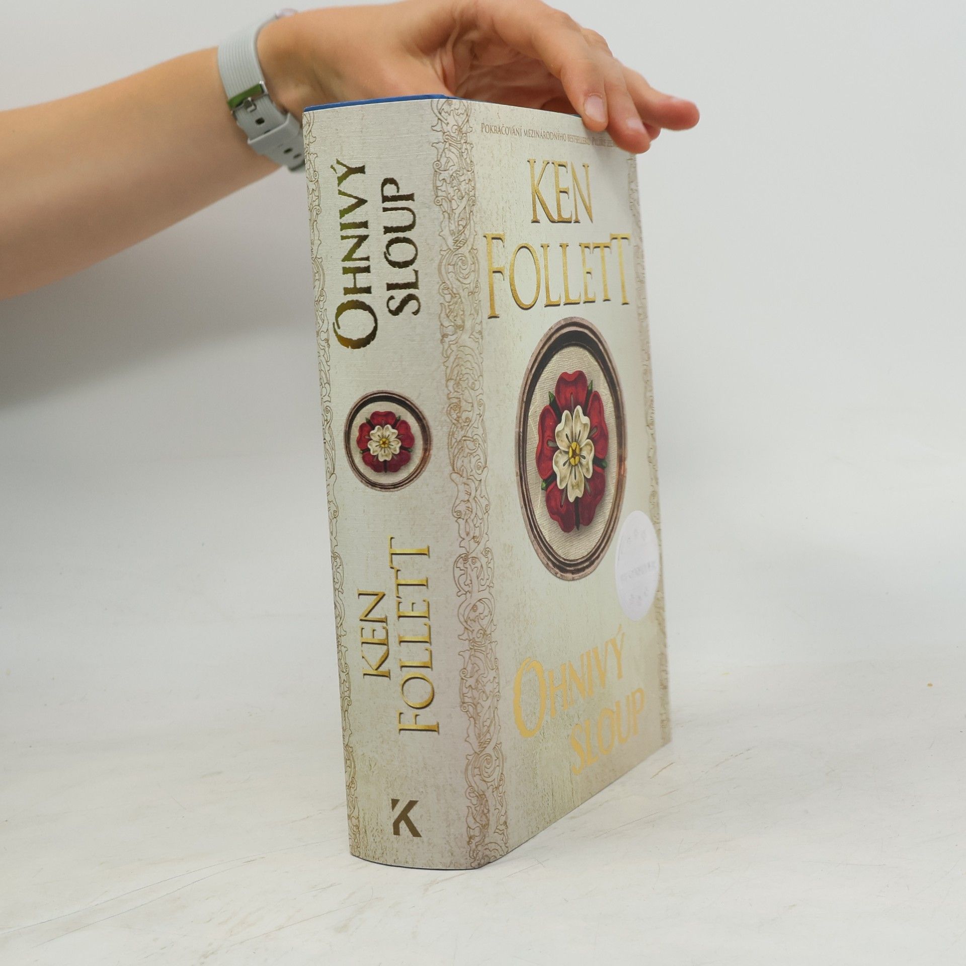 Ken Follett Ohnivý sloup