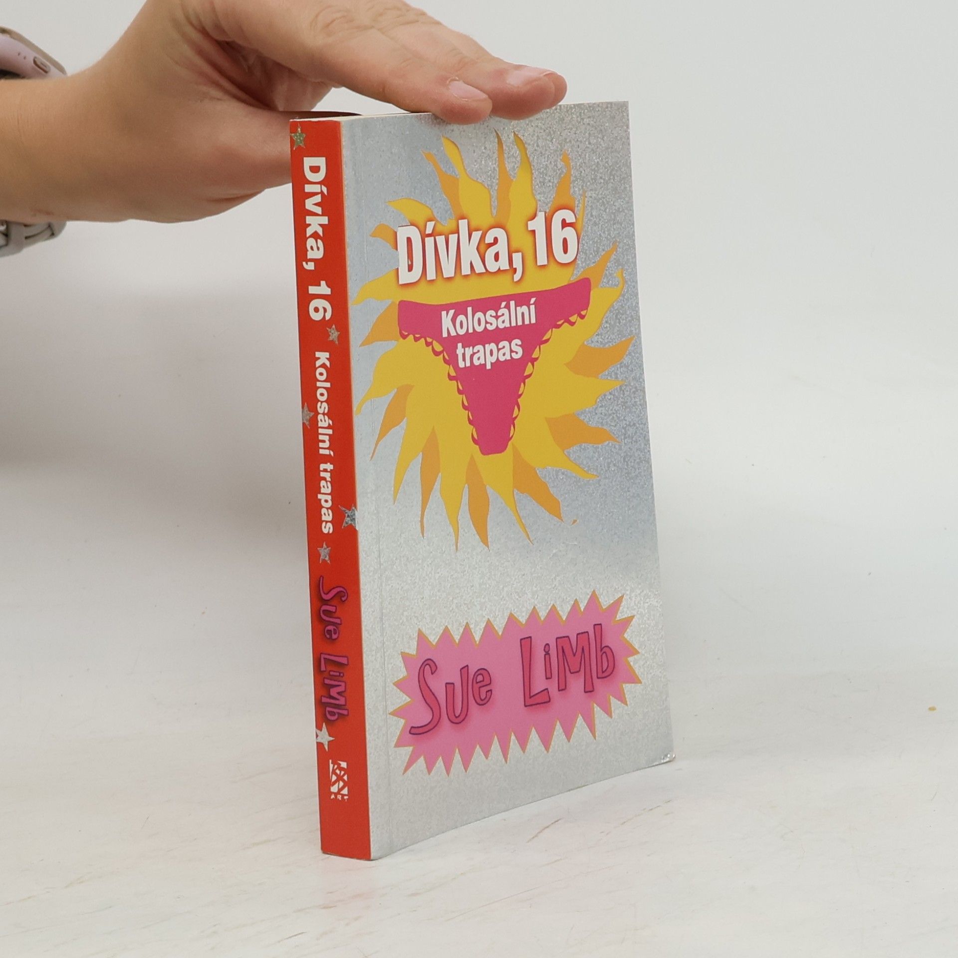 Sue Limb Dívka, 16. Kolosální trapas.
