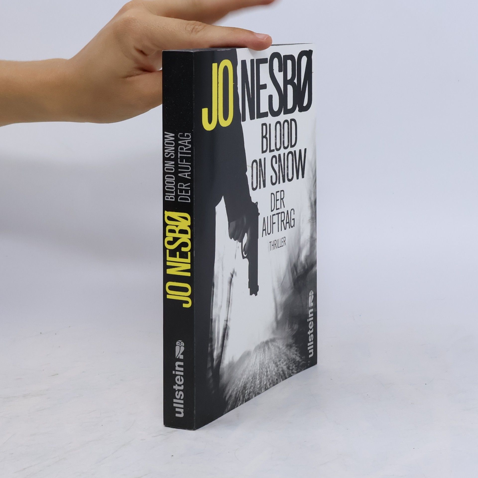 Jo Nesbø Blood on Snow. Der Auftrag