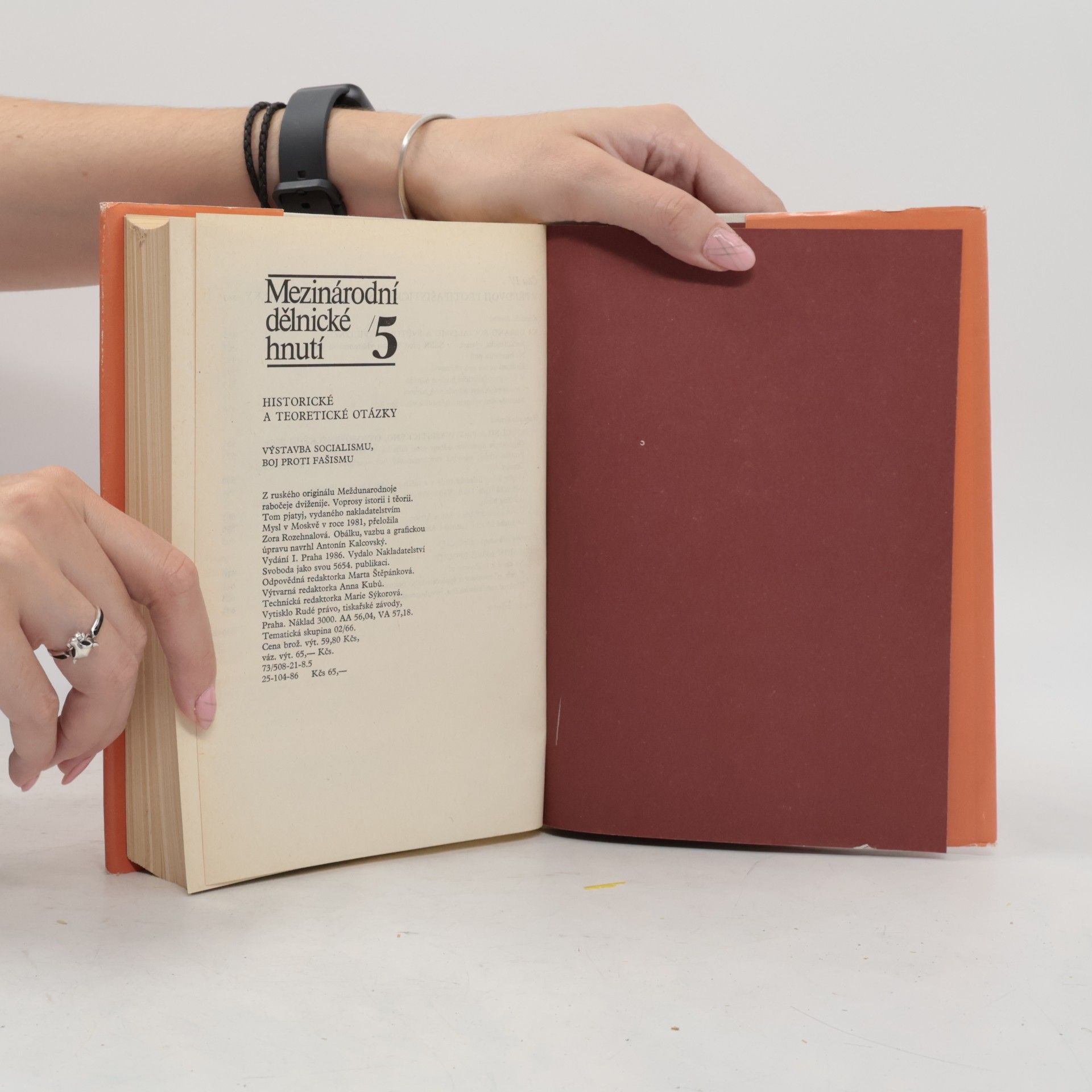 Various authors Mezinárodní dělnické hnutí 5
