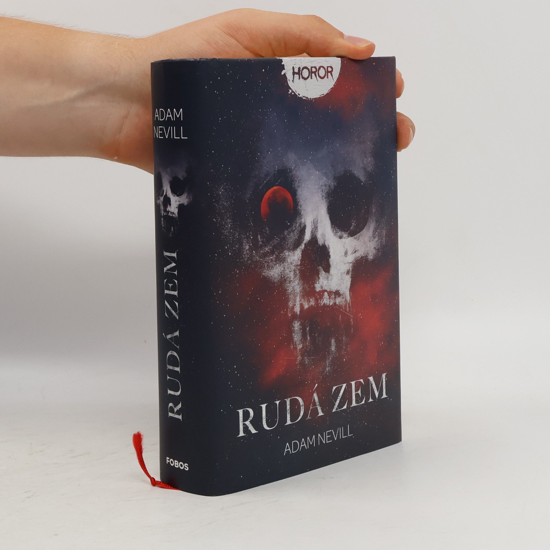 Adam L. G. Nevill Rudá zem