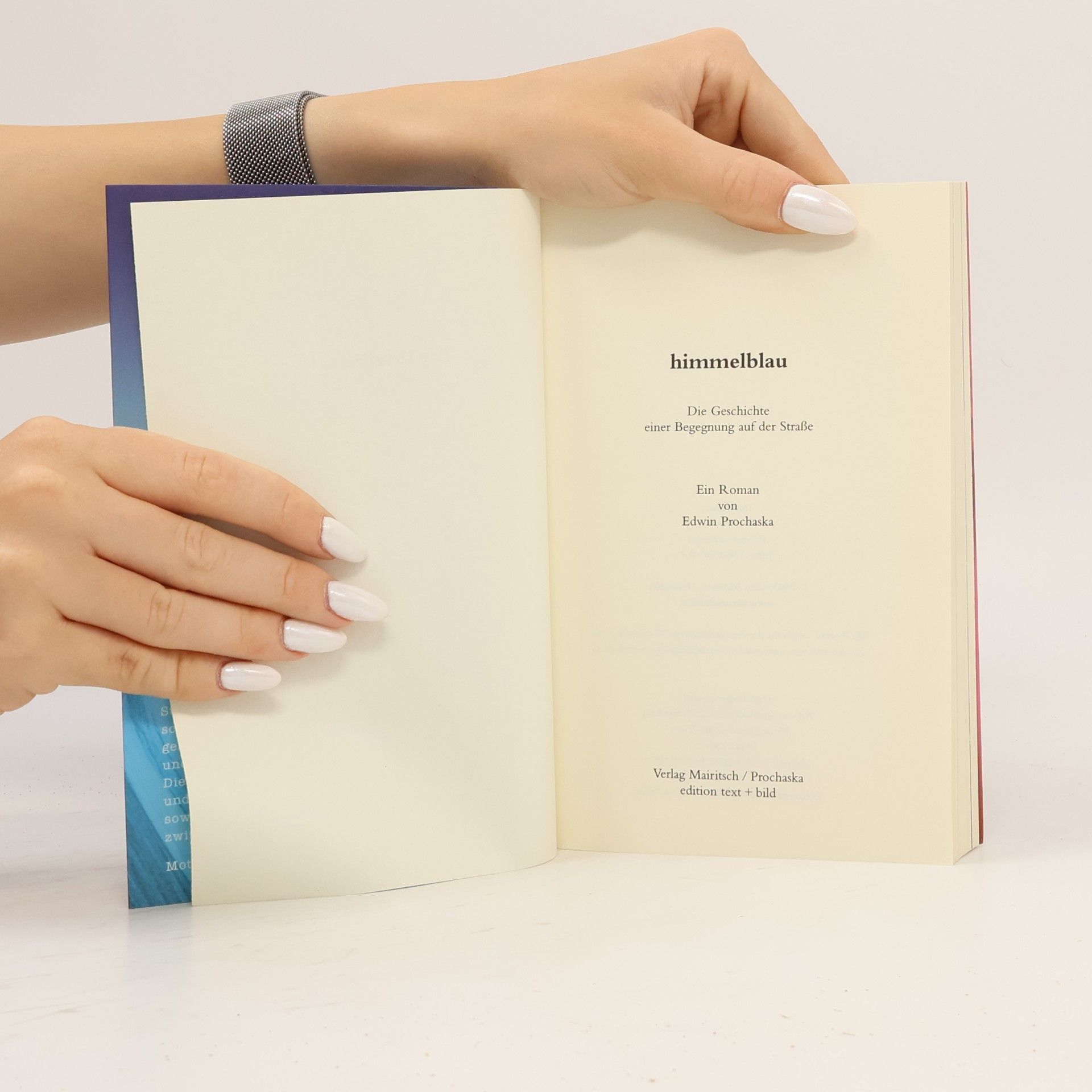 Karin Mairitsch Rosarot & Himmelblau