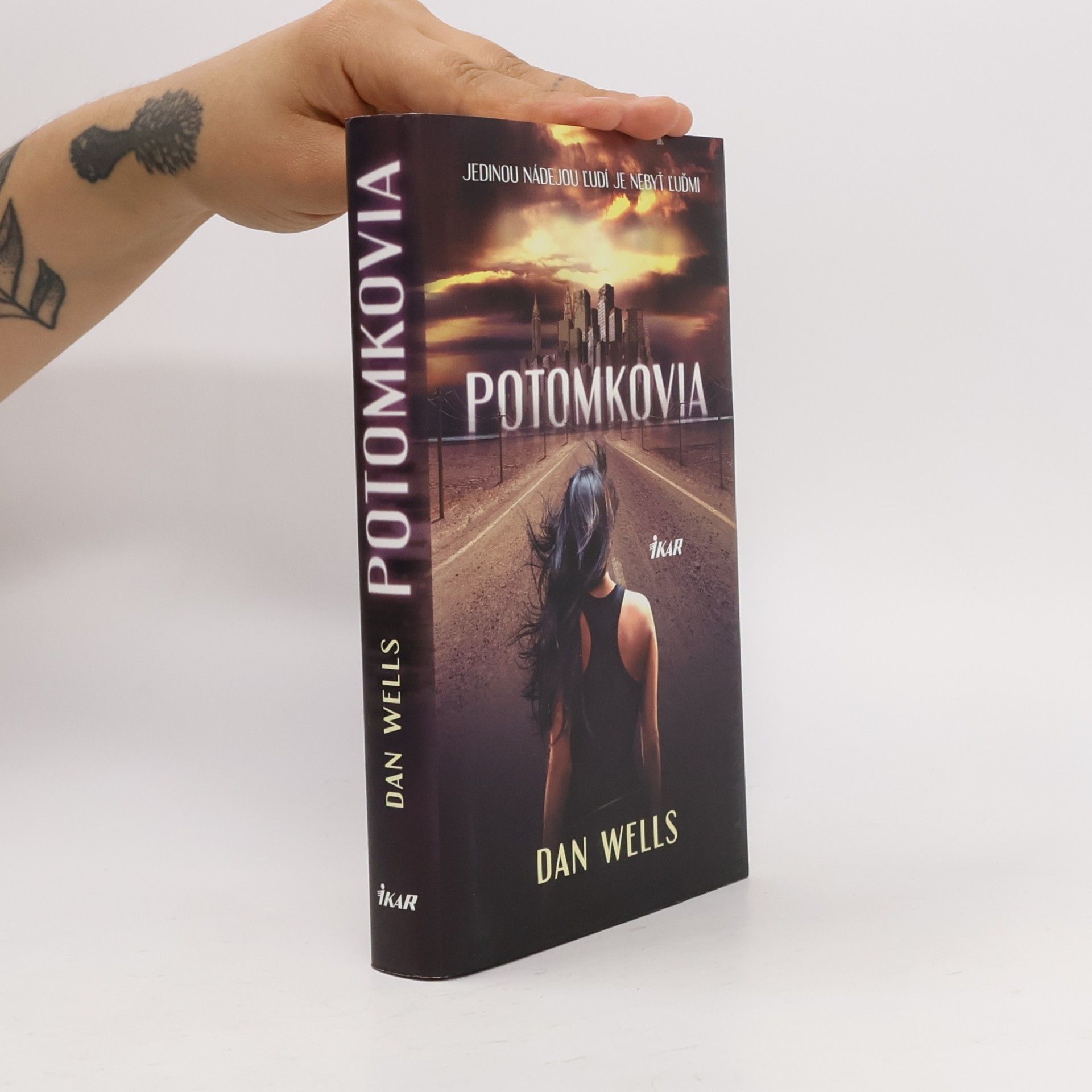 Dan Wells Potomkovia