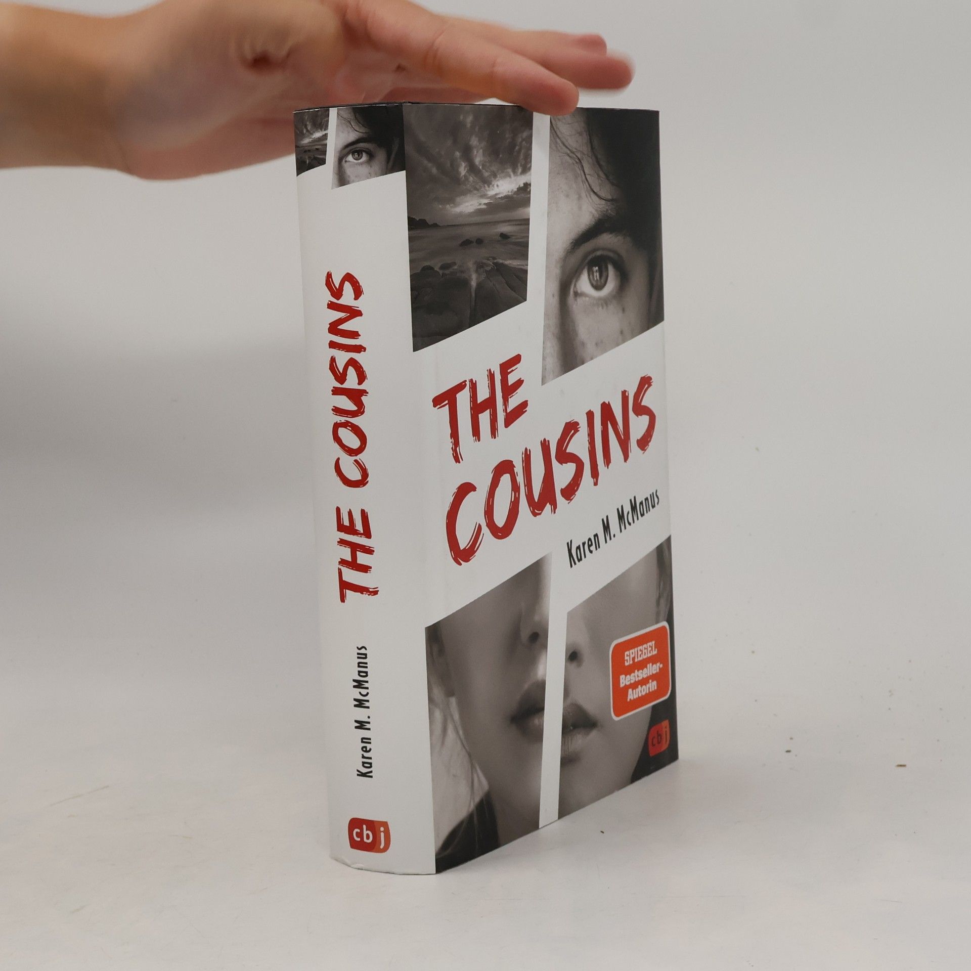 Karen M. McManus The Cousins
