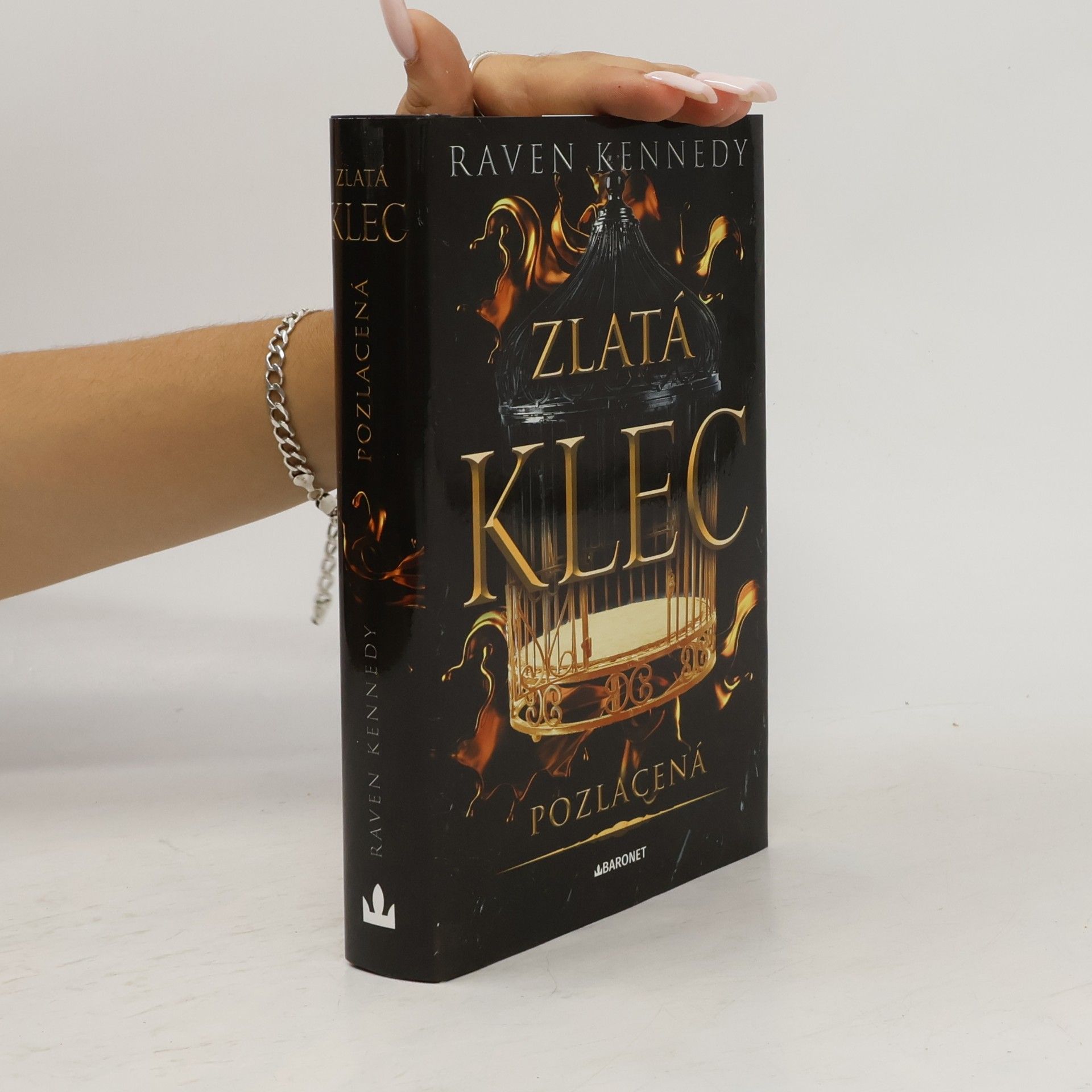 Zuzana Ľalíková Zlatá klec. Pozlacená