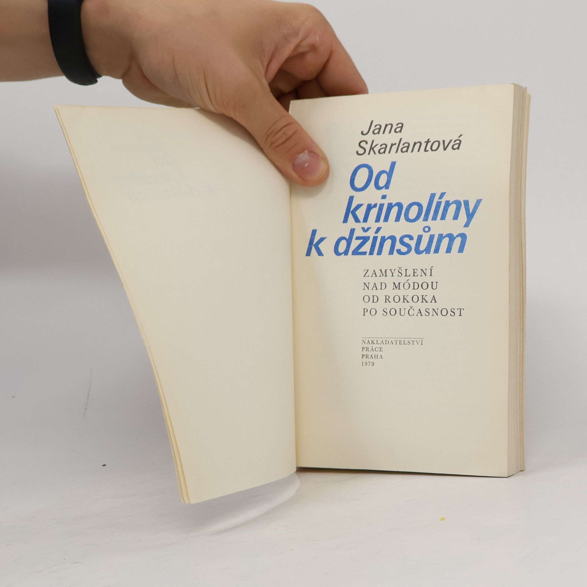 Libuše Pokorná Od krinolíny k džínsům