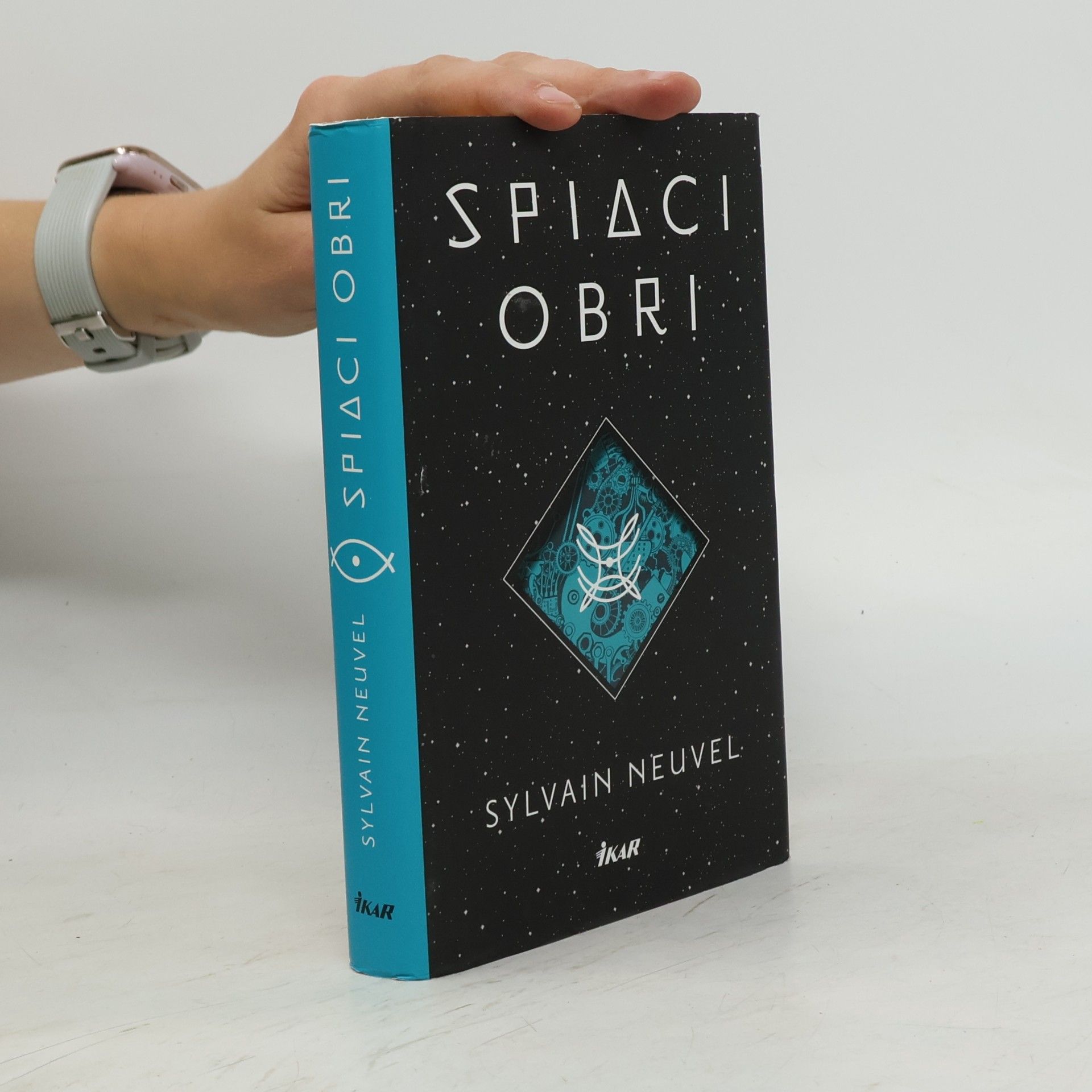 Sylvain Neuvel Spiaci obri
