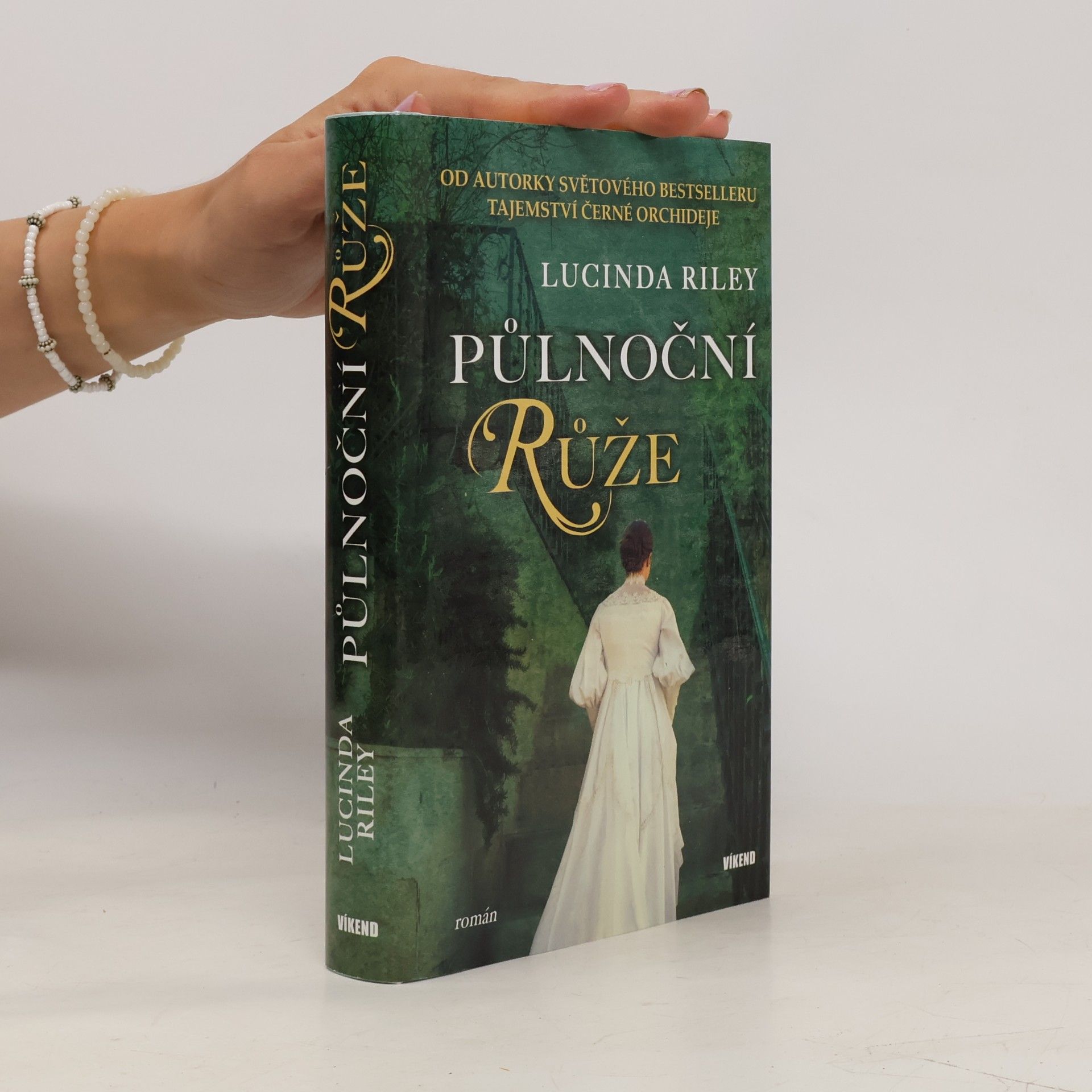Lucinda Riley Půlnoční růže