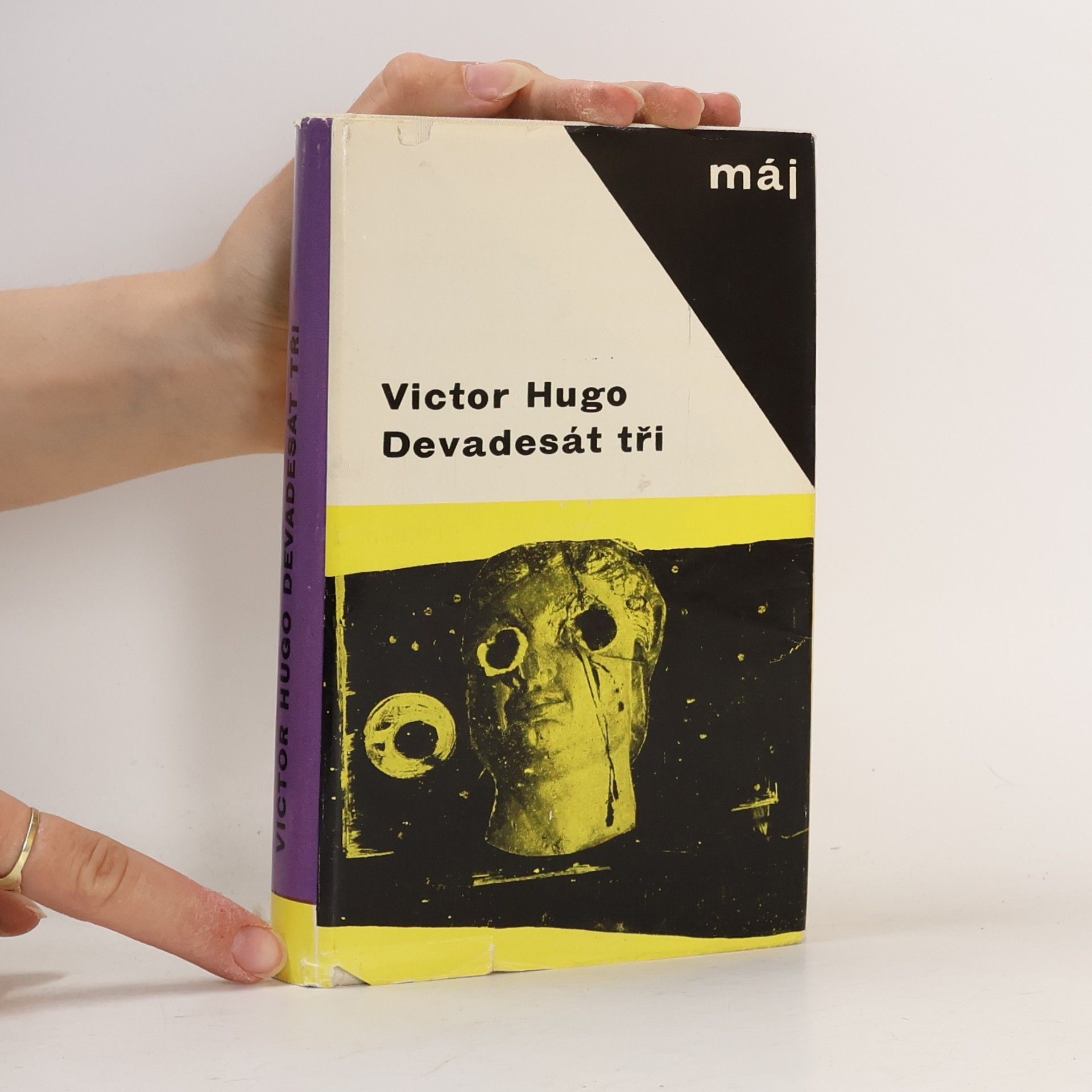 Victor Hugo Devadesát tři