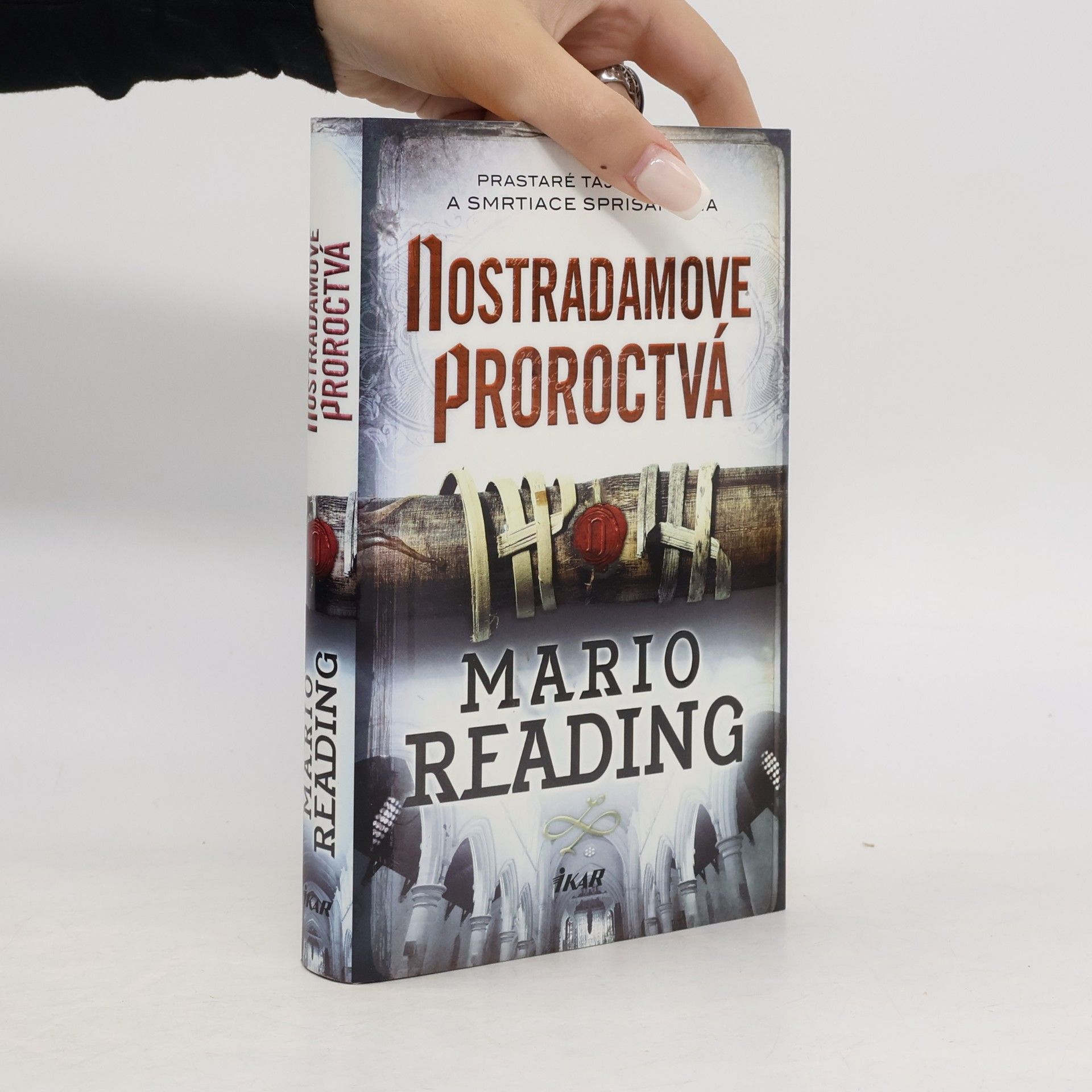 Mario Reading Nostradamove proroctvá
