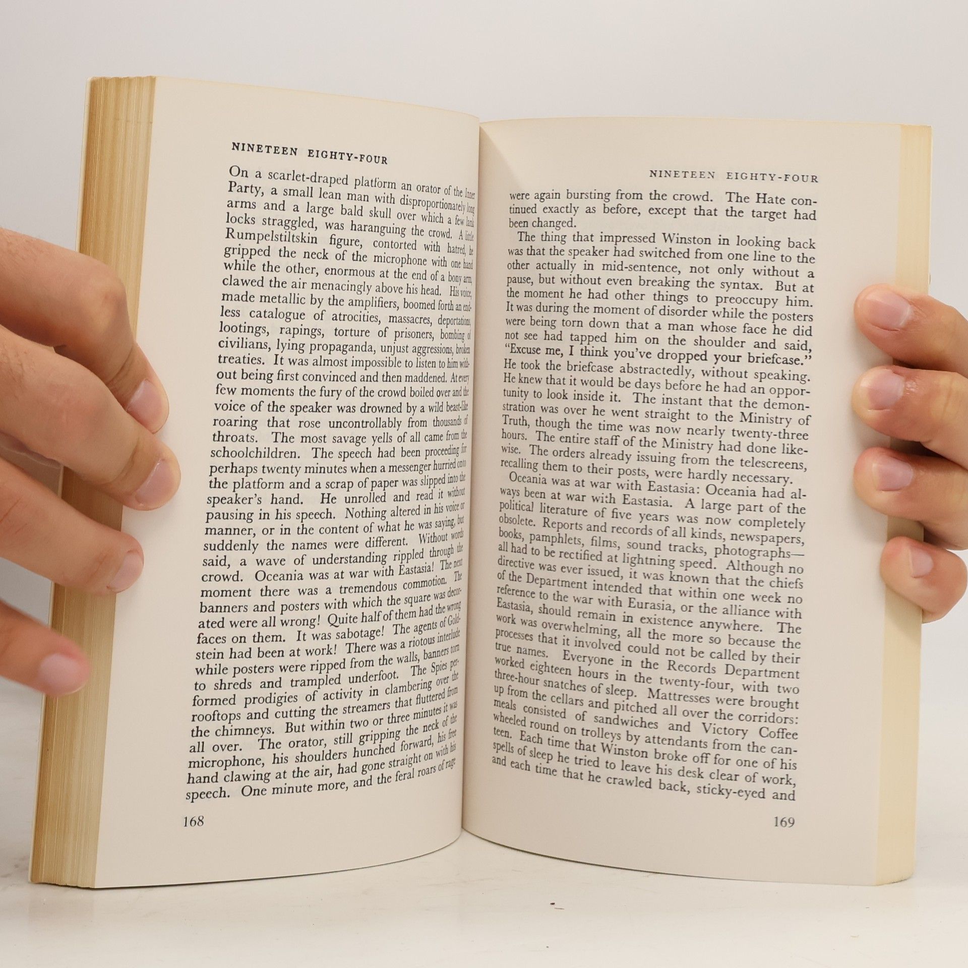 George Orwell Nineteen Eighty-four