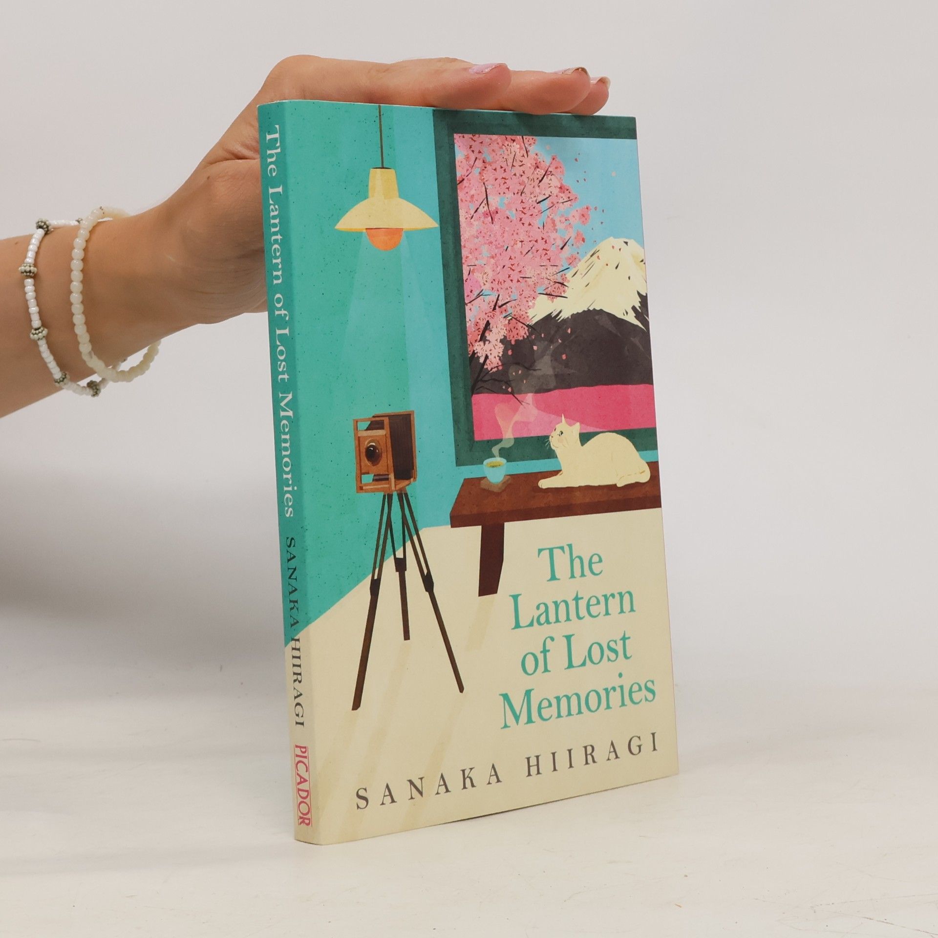Sanaka Hiragi The Lantern of Lost Memories: A charming and heartwarming story for fans of cosy Japanese fiction