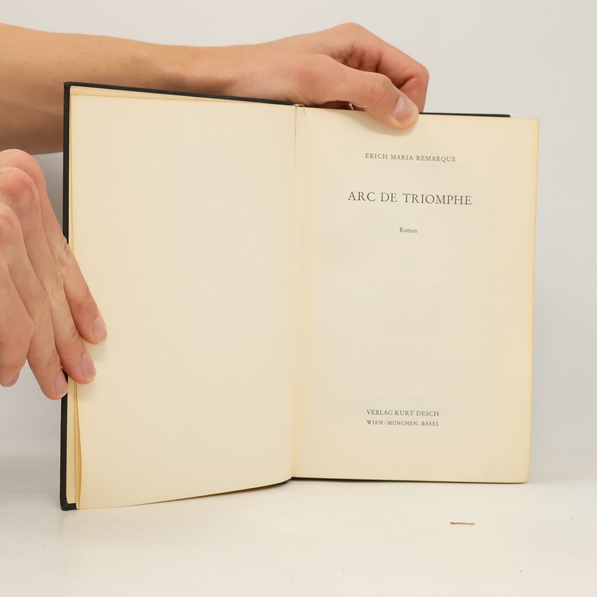 Erich Maria Remarque Arc de Triomphe