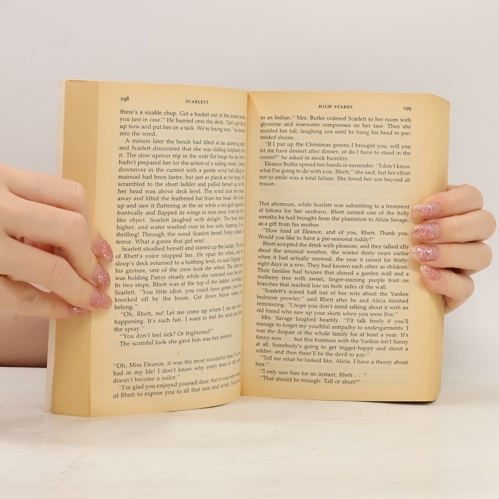 Alexandra Ripley Scarlett : the sequel to Margaret Mitchell''s Gone with the wind