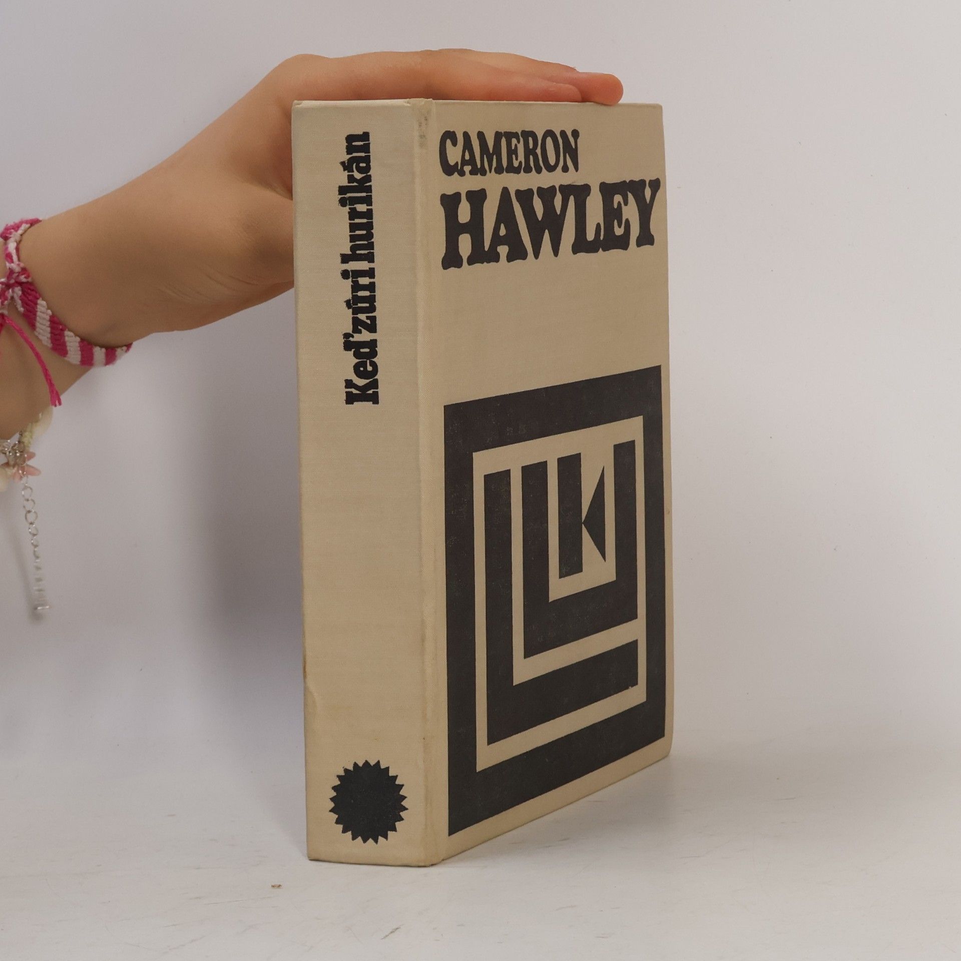 Cameron Hawley Keď zúri hurikán