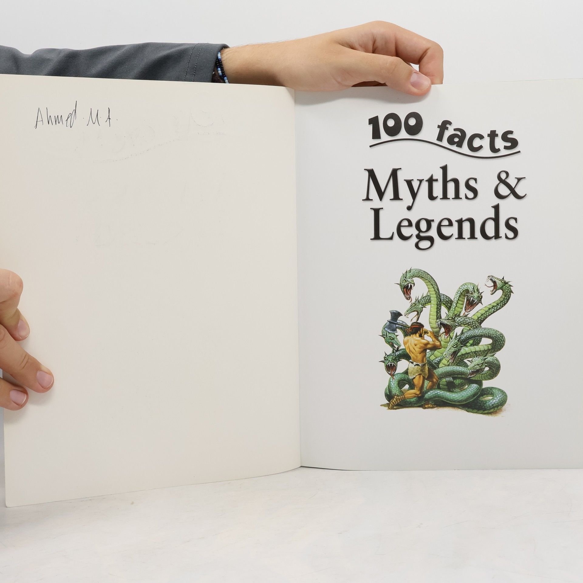 Miles Kelly 100 Facts - Myths & Legends