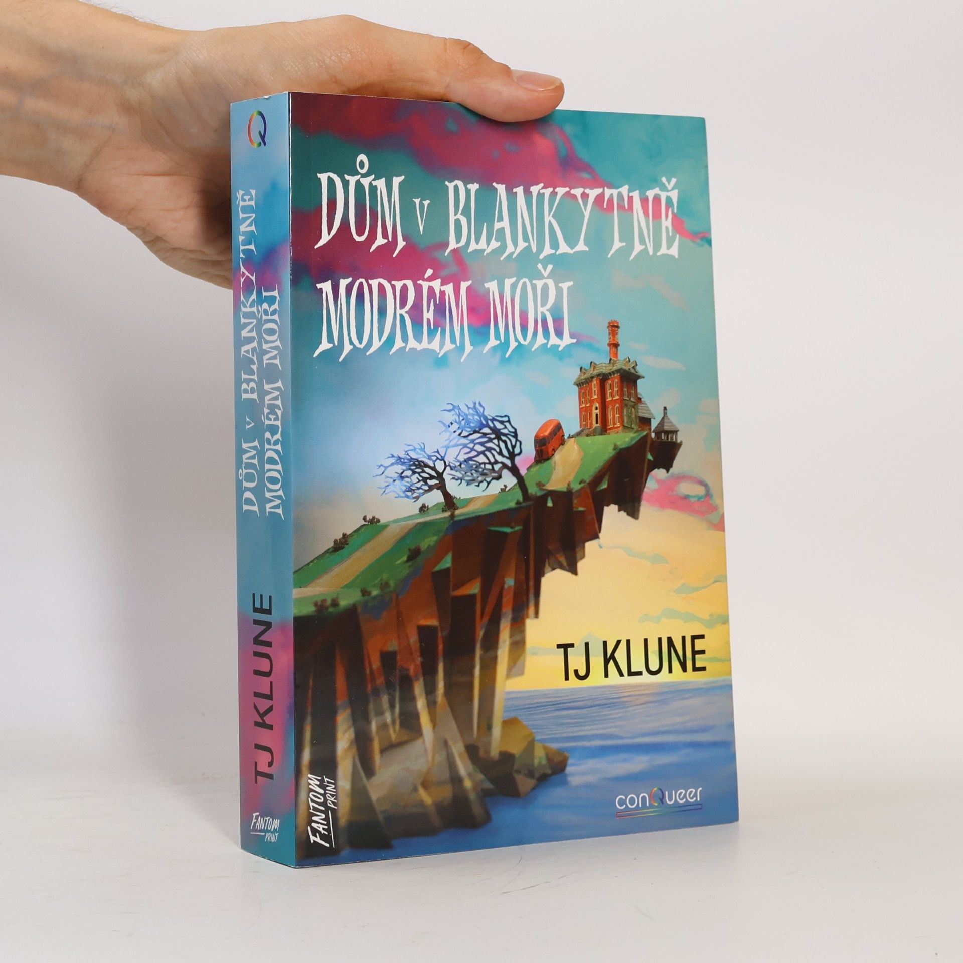 TJ Klune Dům v blankytně modrém moři