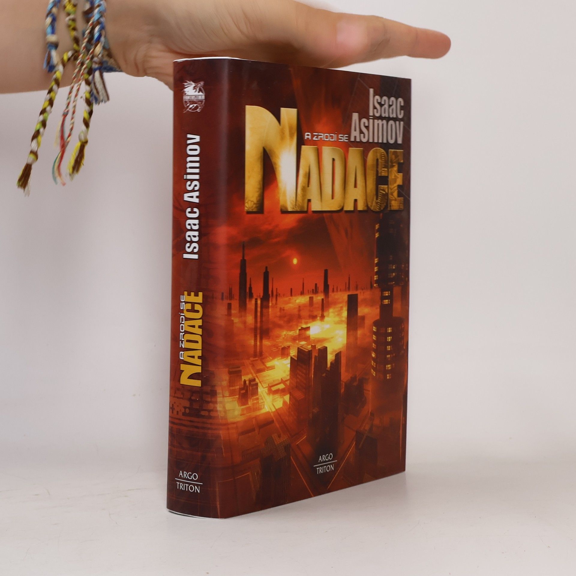 Isaac Asimov A zrodí se Nadace