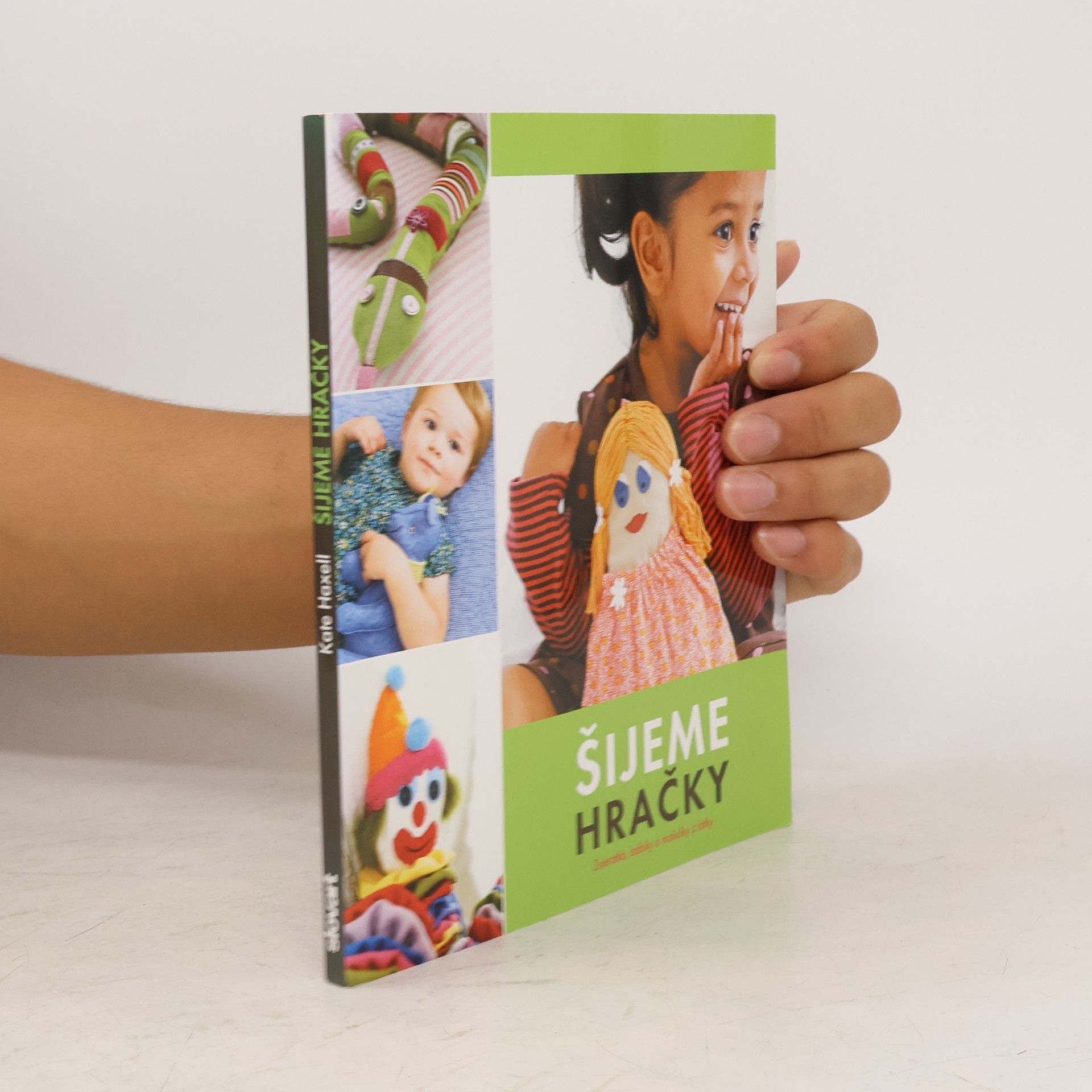 Kate Haxell Šijeme hračky