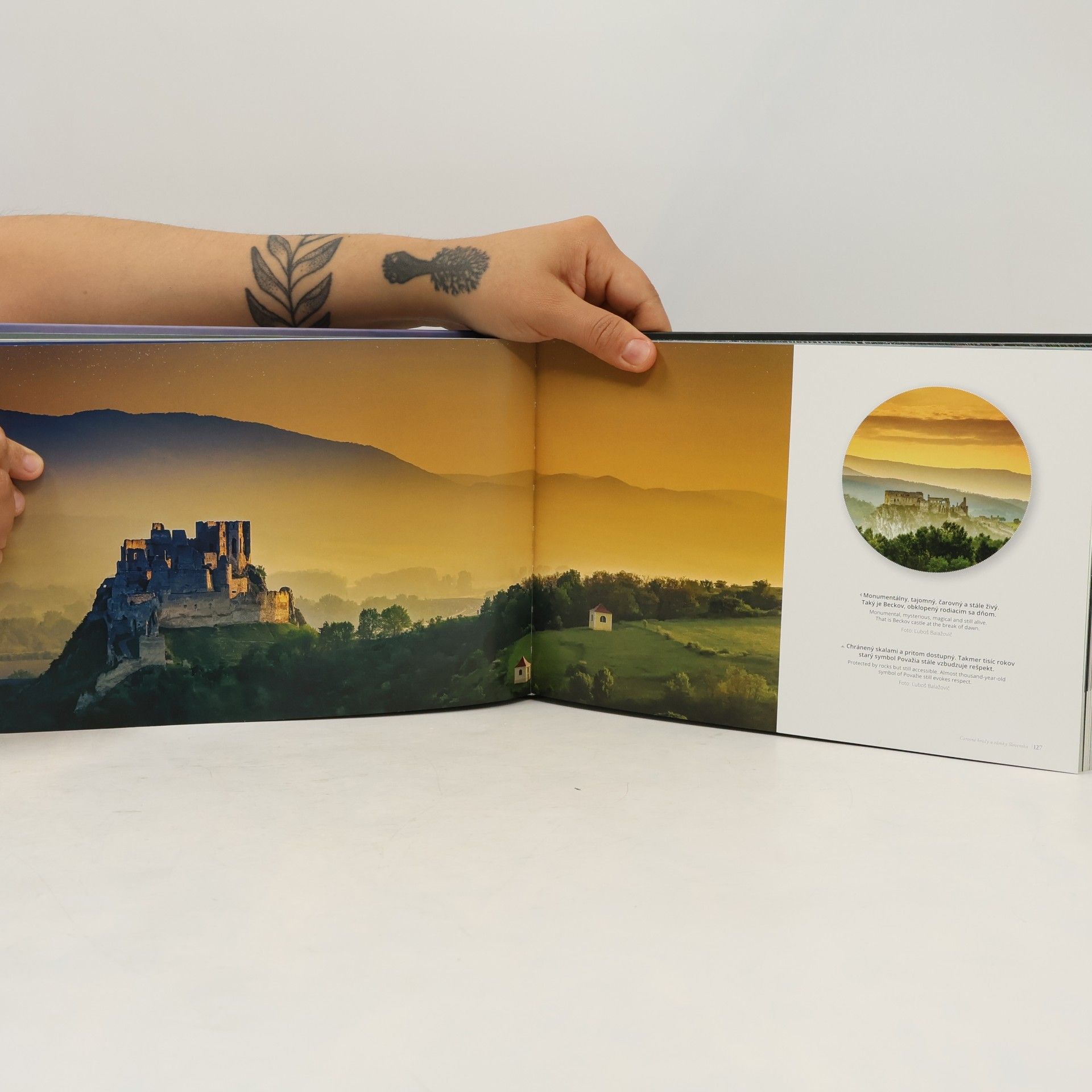 Martin Kmeť Čarovné hrady a zámky Slovenska. Magical Castles and Manors of Slovakia