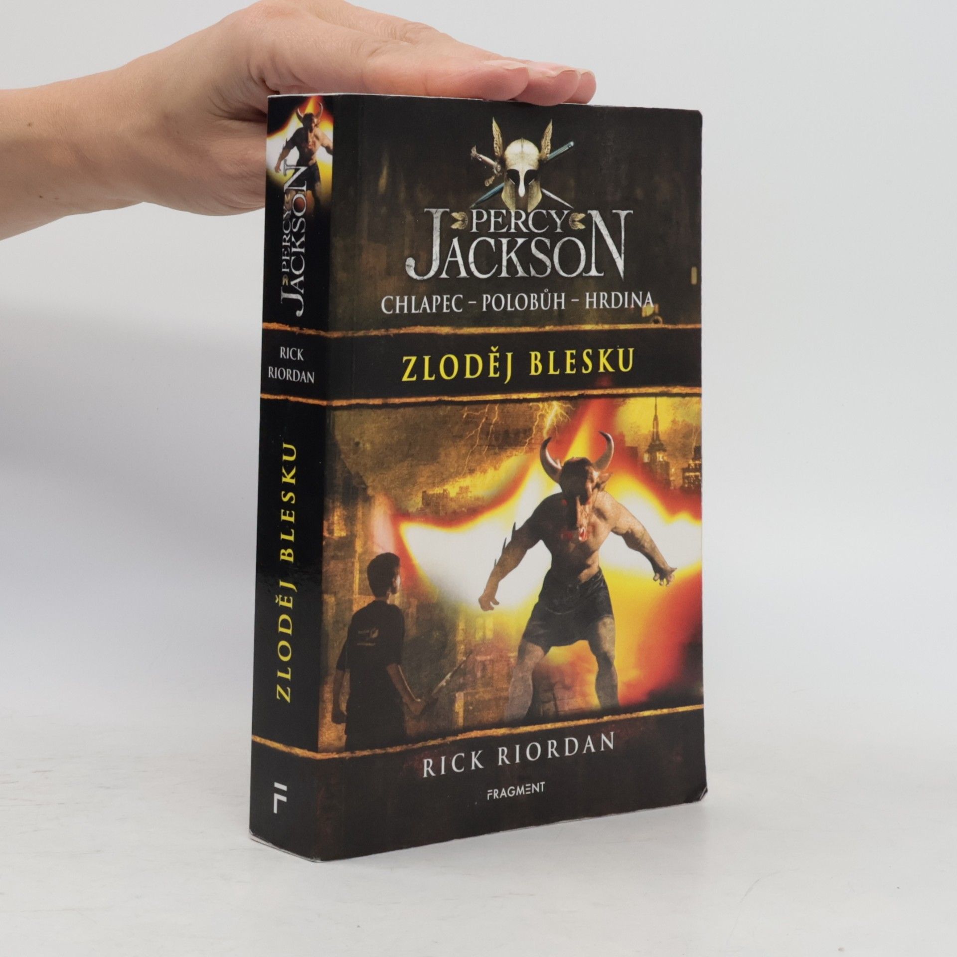 Rick Riordan Percy Jackson. Zloděj blesku