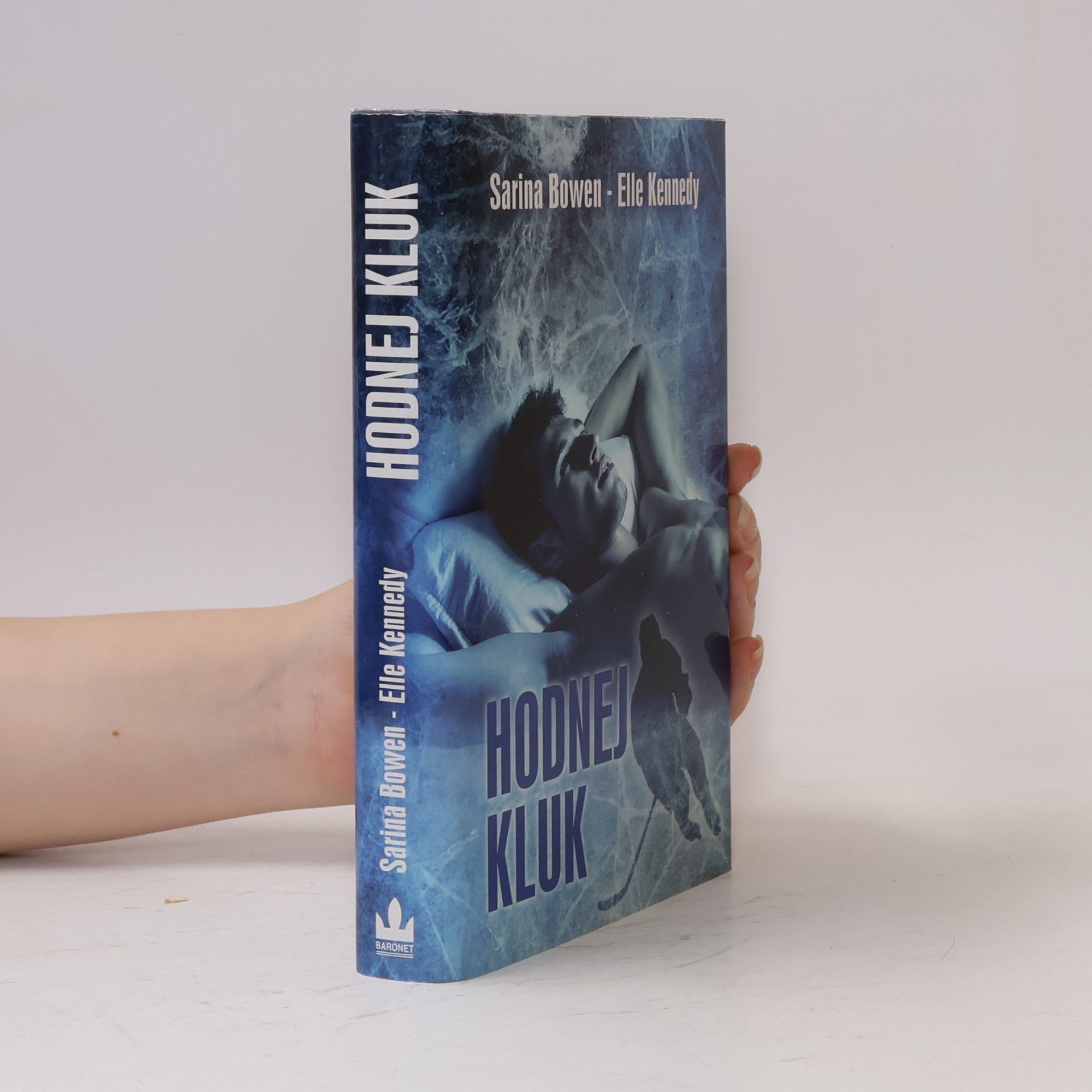 Elle Kennedy Hodnej kluk