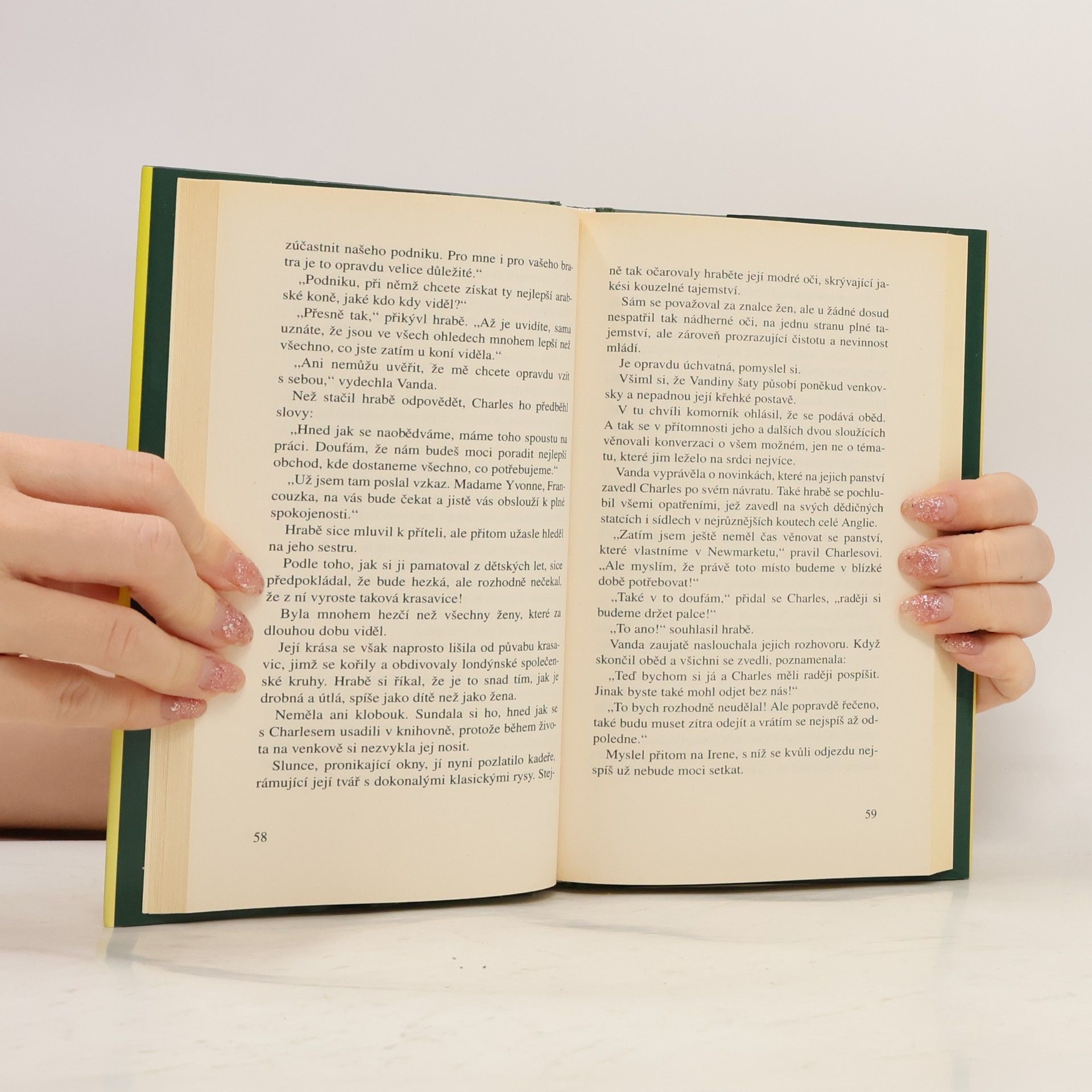 Barbara Cartland Polibek v poušti