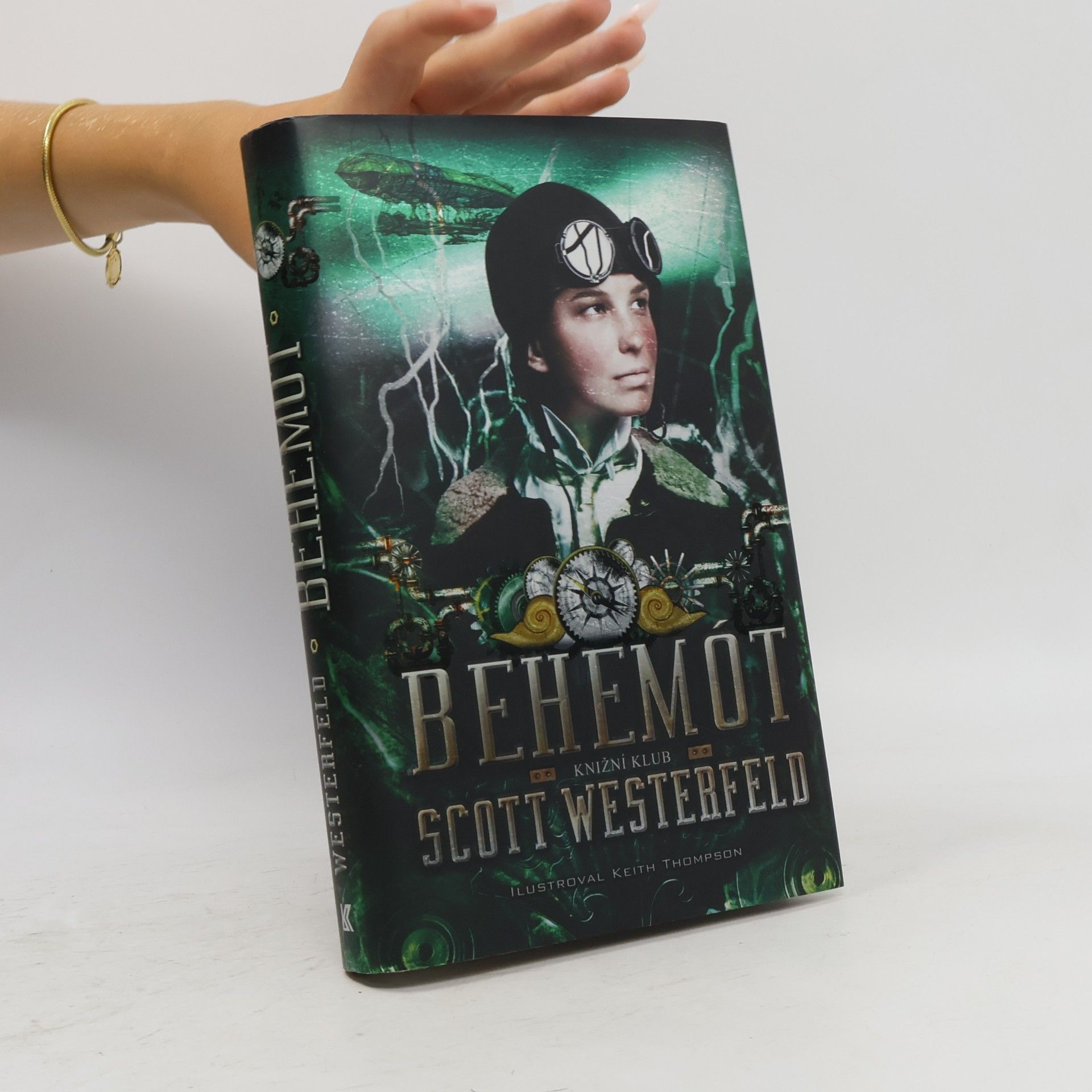 Scott Westerfeld Behemót