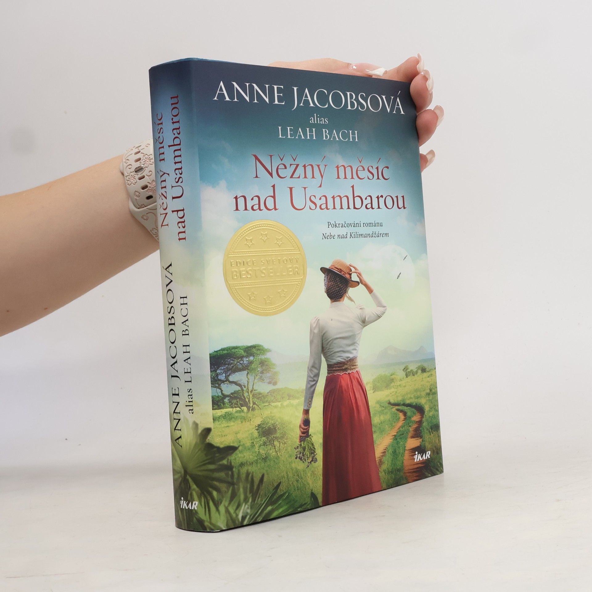 Anne Jacobs Něžný měsíc nad Usambarou