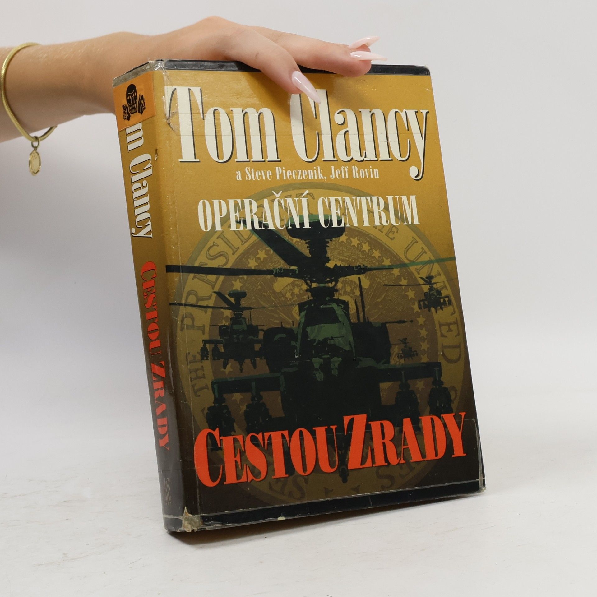 Operační centrum. Cestou zrady