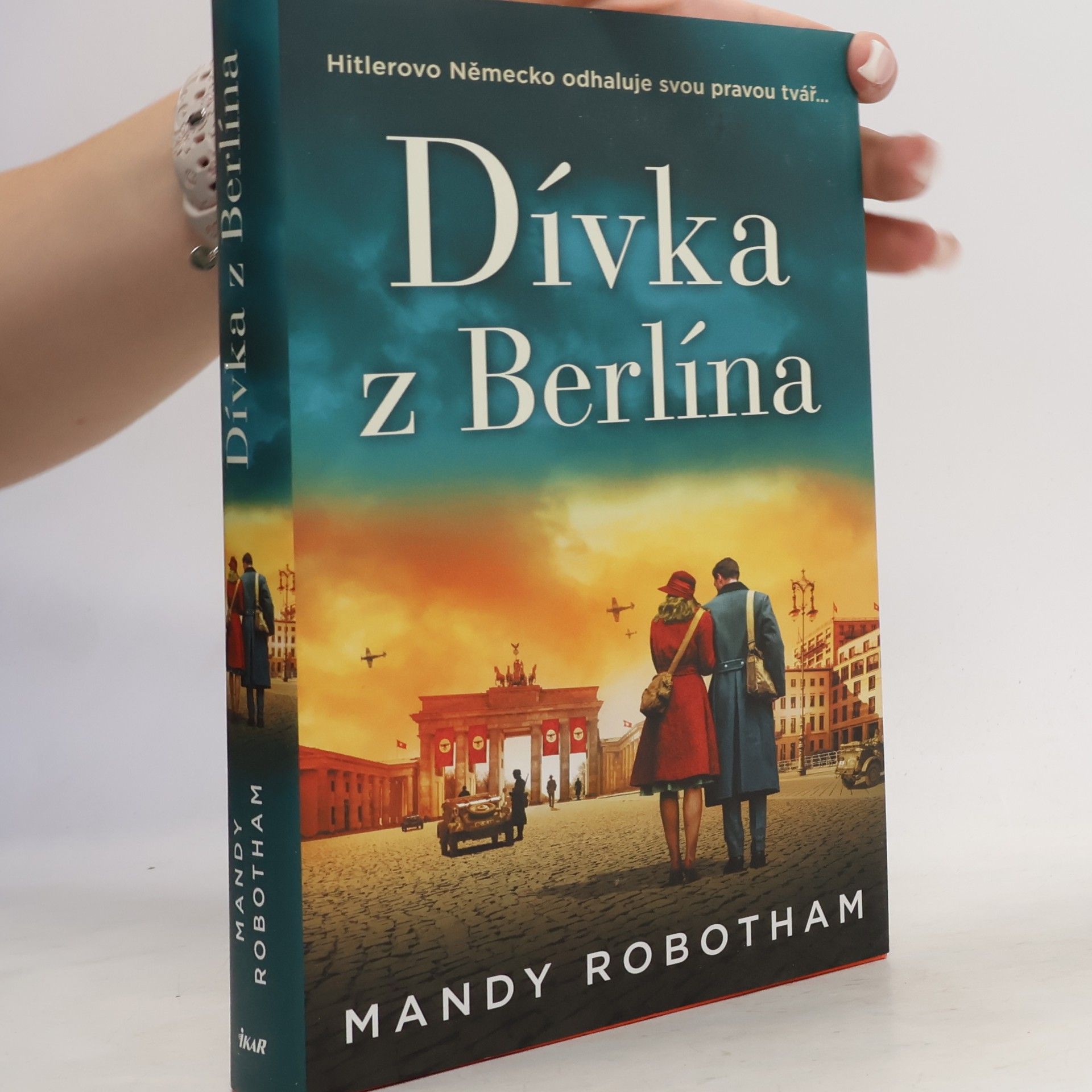 Mandy Robotham Dívka z Berlína
