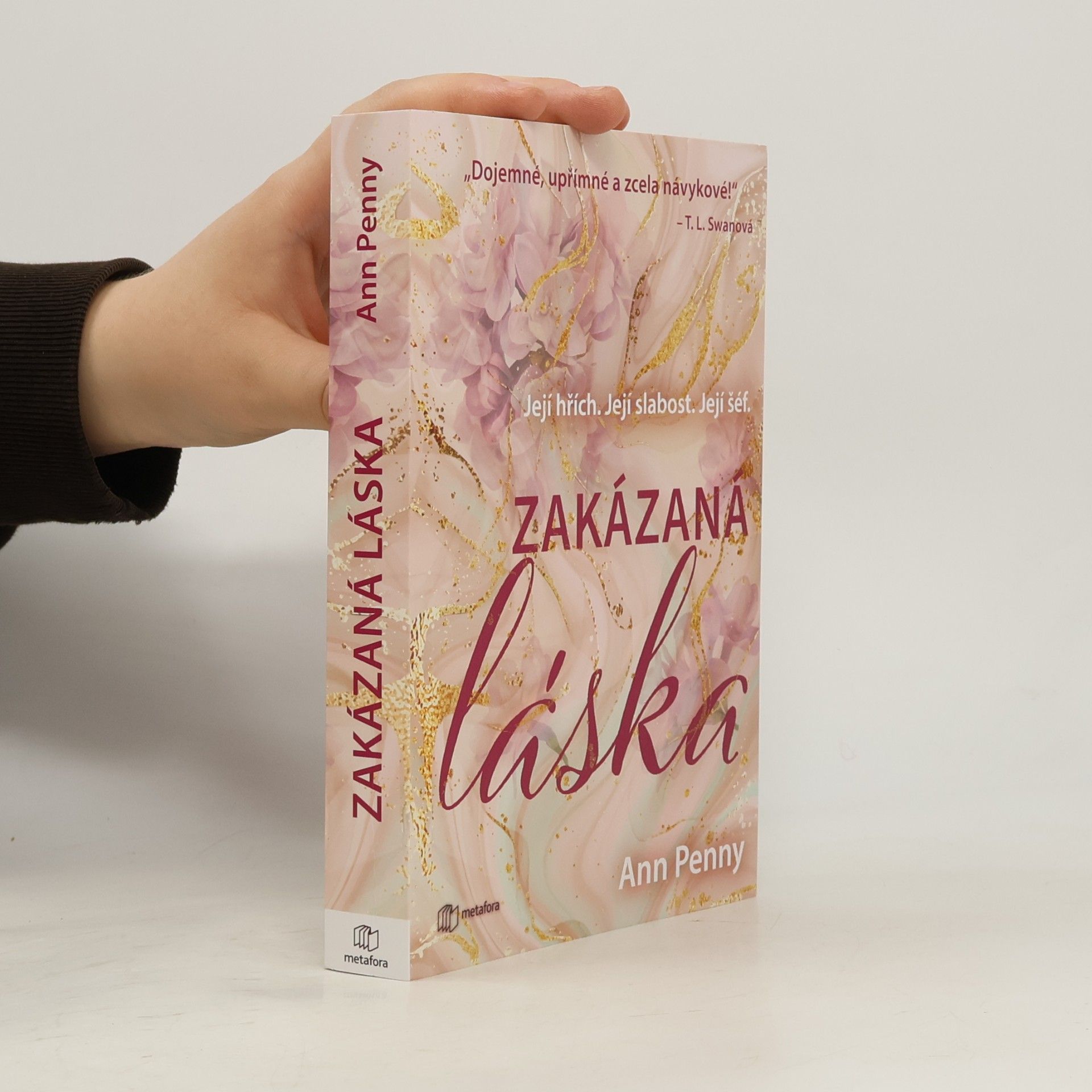 T. L. Swanová Zakázaná láska