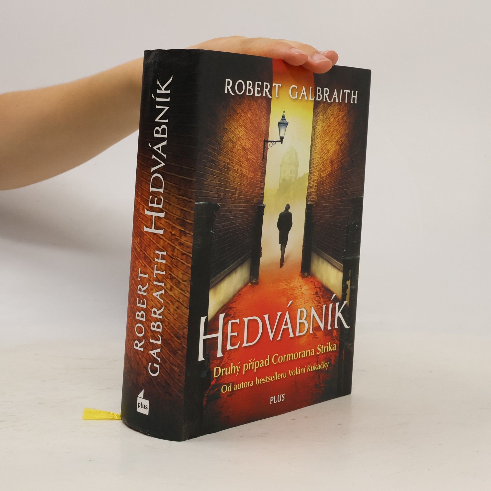 Joanne K. Rowlingová Hedvábník