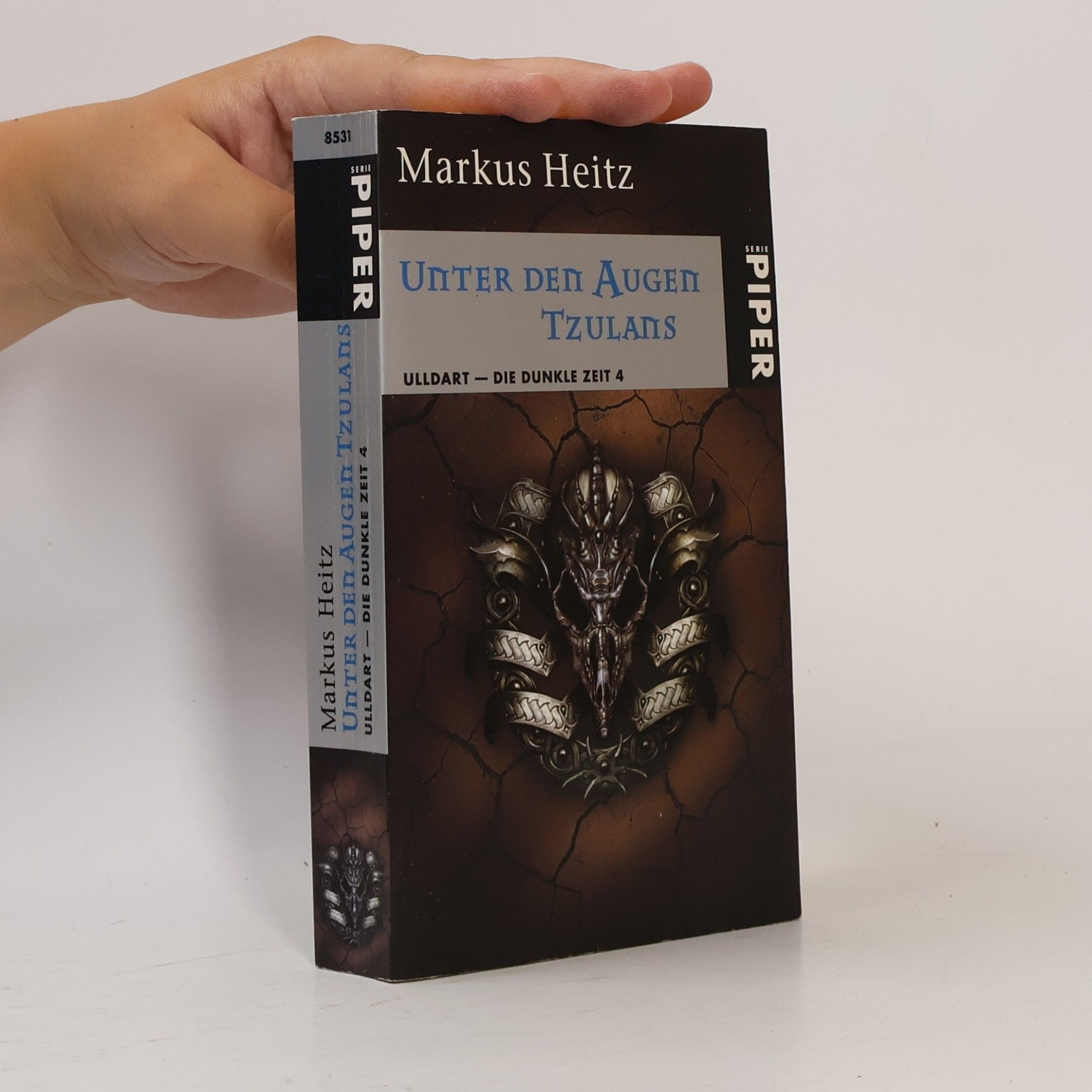 Markus Heitz Unter den Augen Tzulans. Ulldart - die dunkle Zeit 4