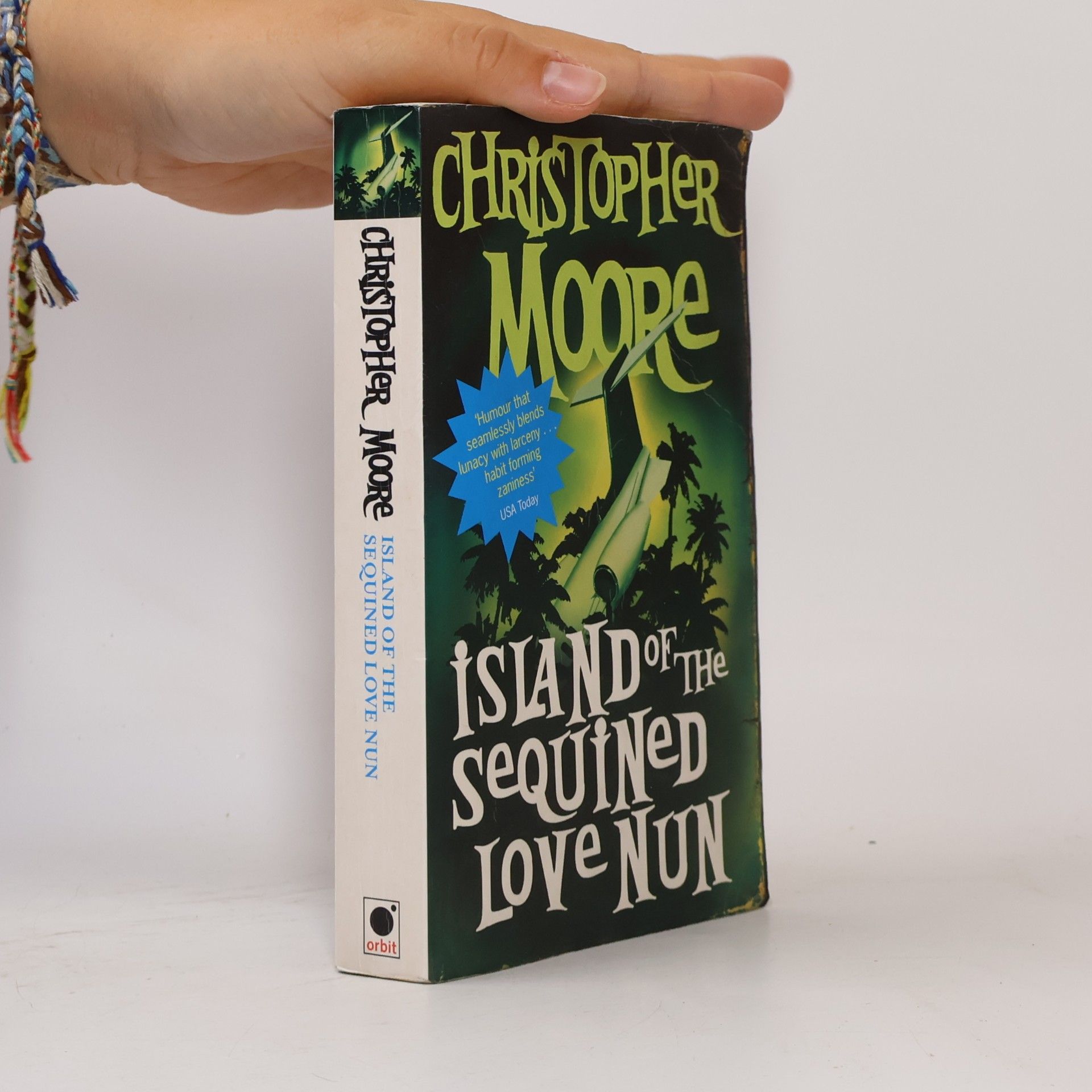 Christopher Moore Island of the Sequined Love Nun