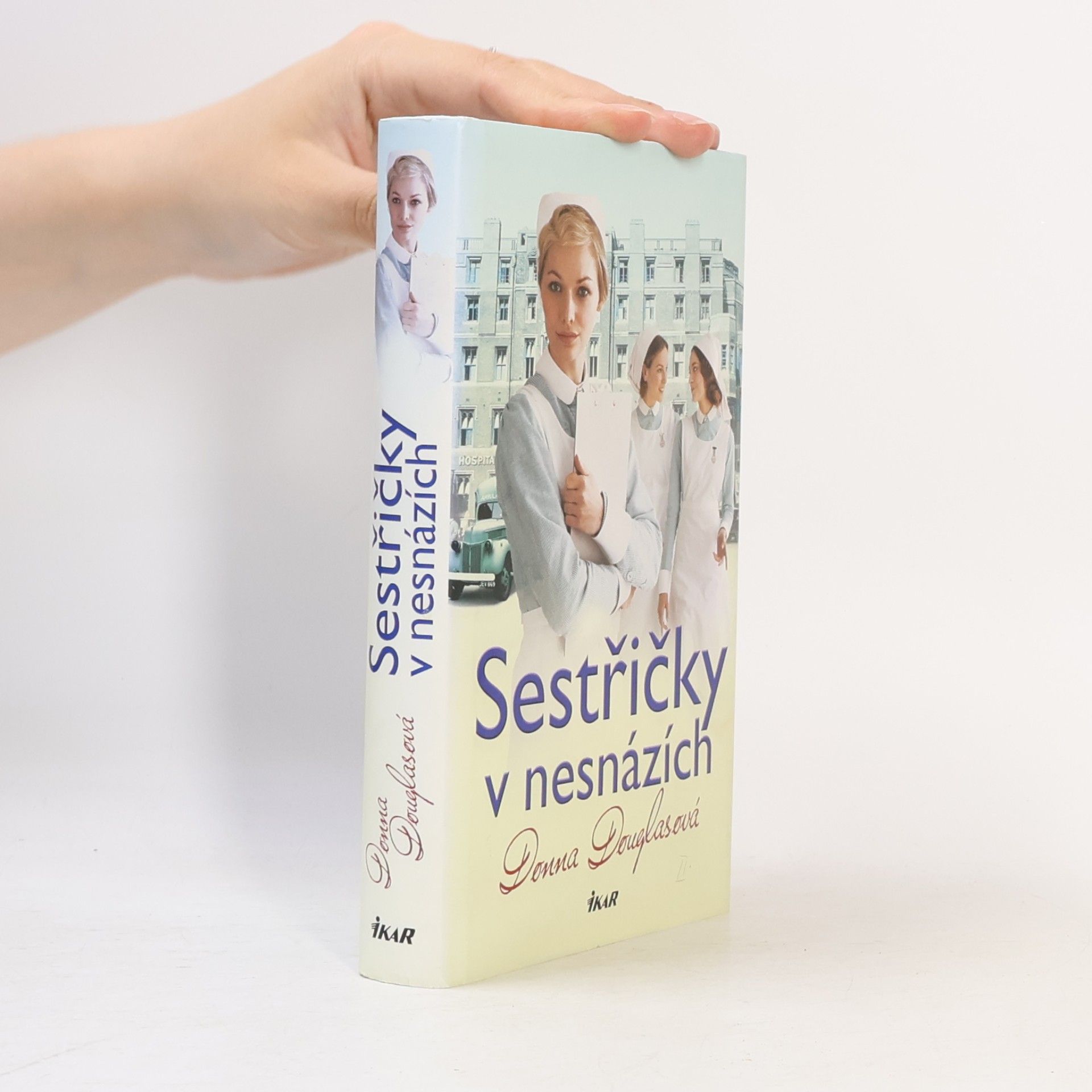 Donna Douglas Sestřičky v nesnázích