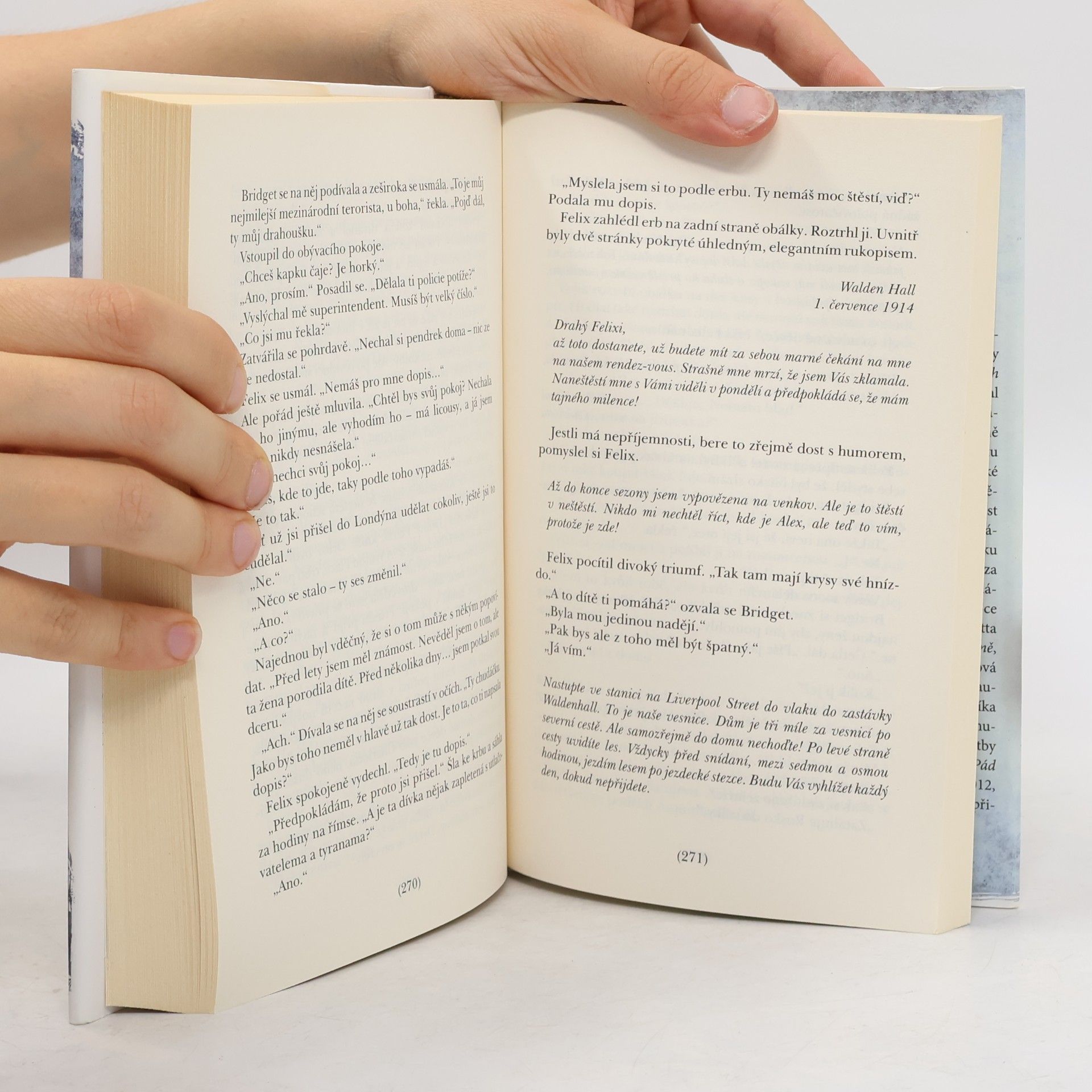 Ken Follett Muž s podivnou minulostí