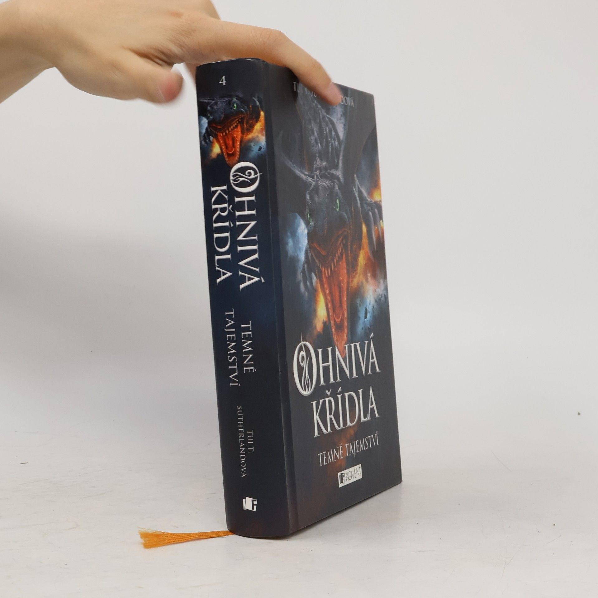 Tui Sutherland Ohnivá křídla. Temné tajemství.