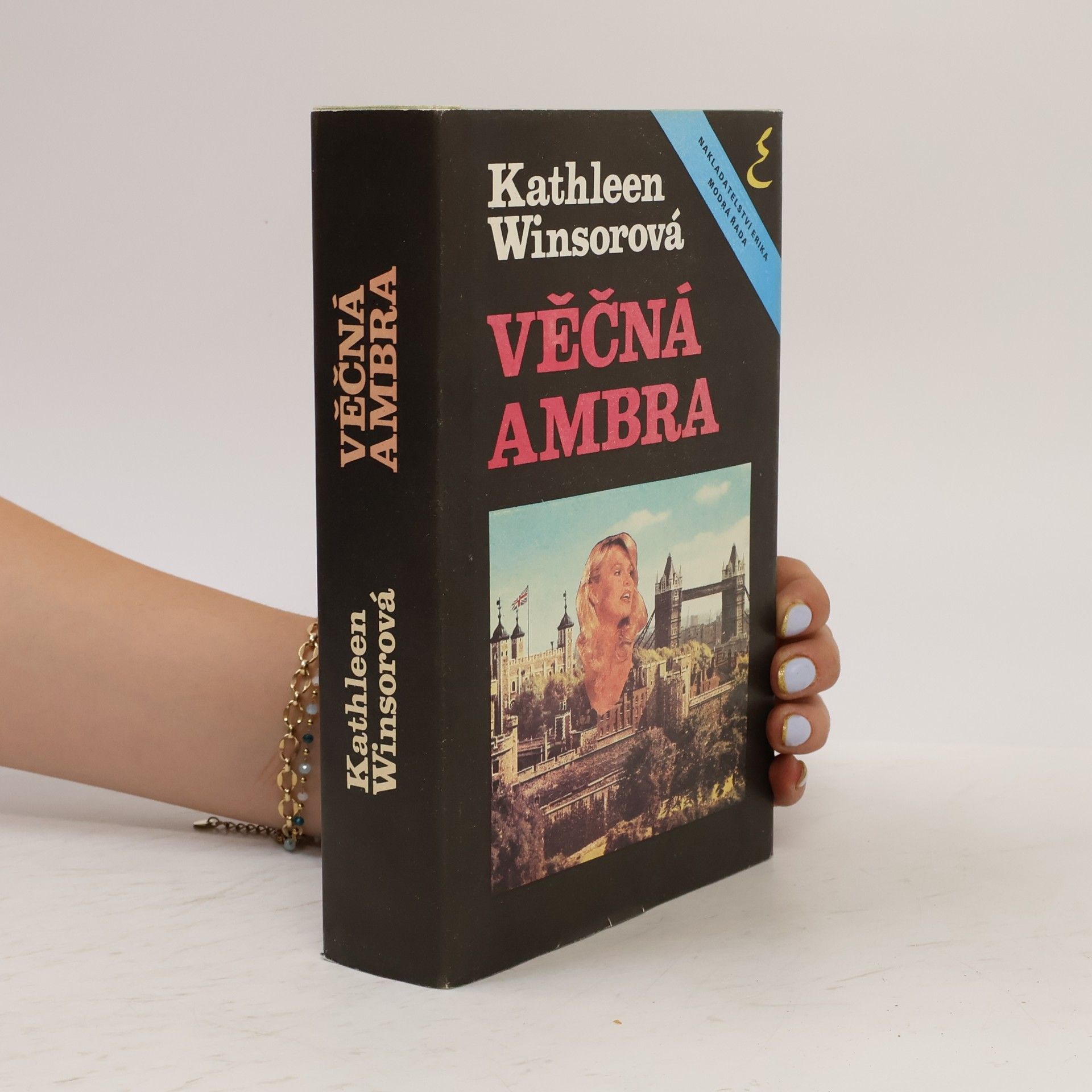 Kathleen Winsor Věčná Ambra