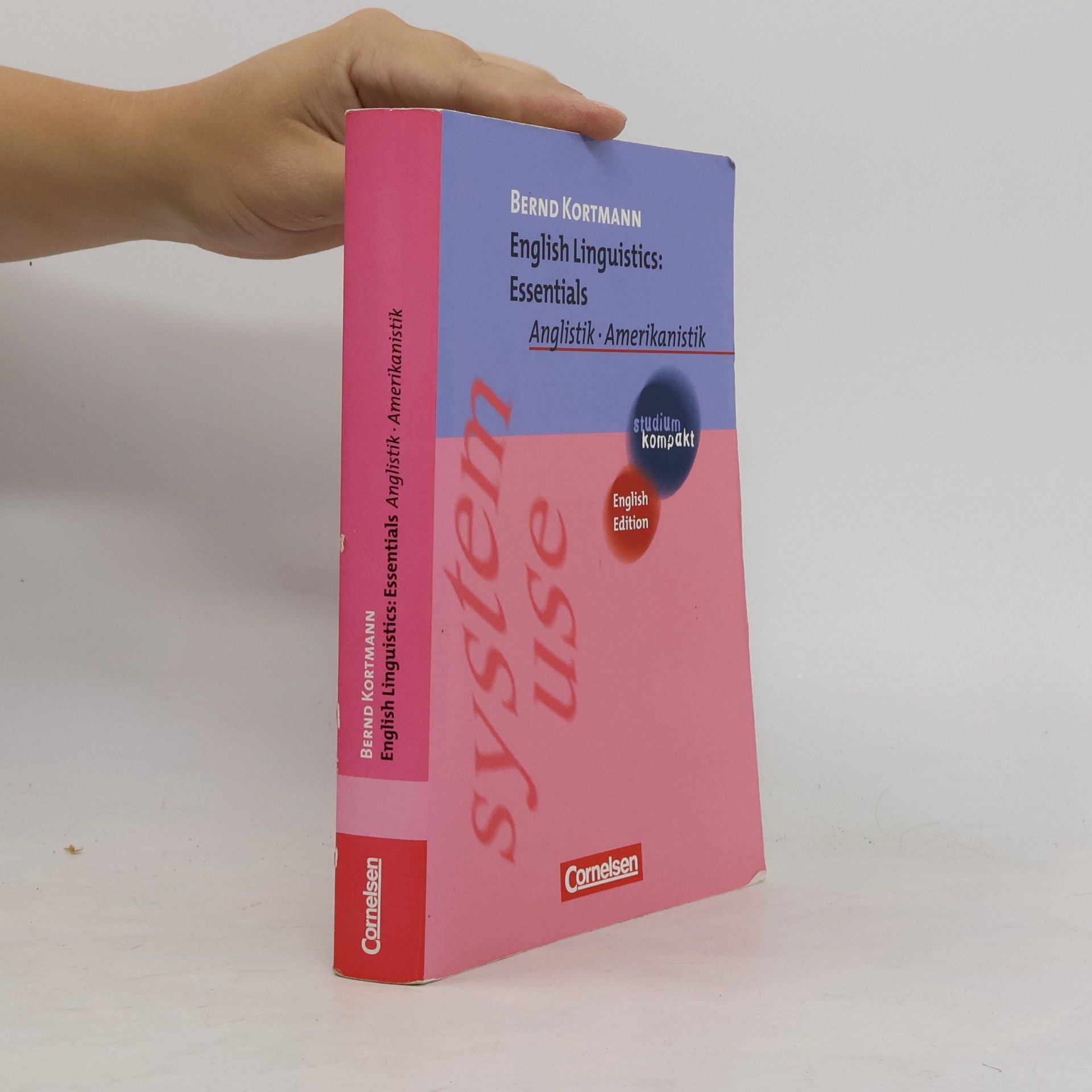 Bernd Kortmann English linguistics : essentials