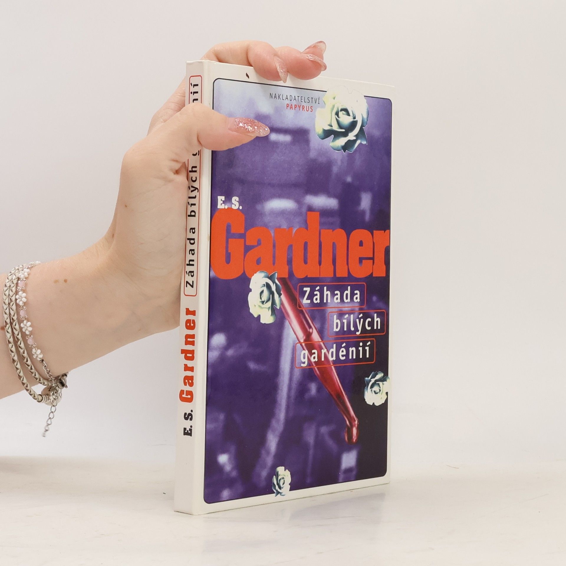 Erle Stanley Gardner Záhada bílých gardénií