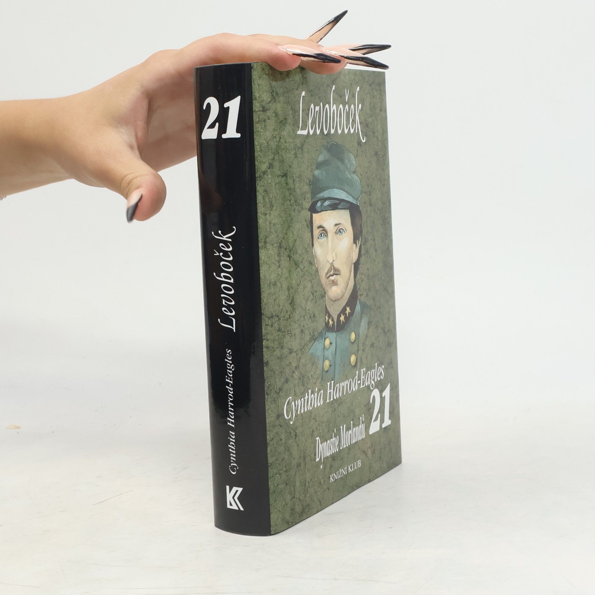 Cynthia Harrod-Eagles Levoboček. Dynastie Morlandů 21