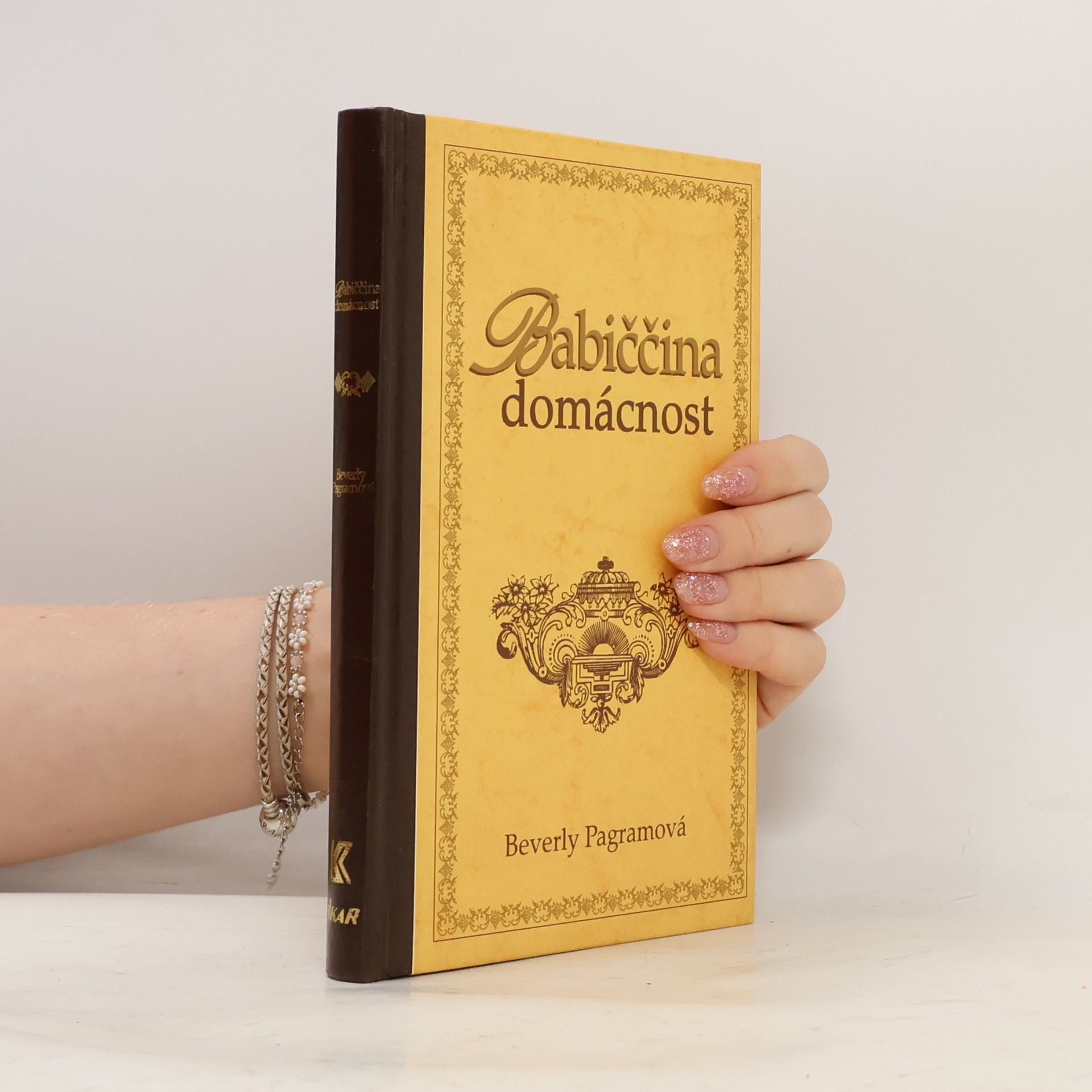 Beverly Pagram Babiččina domácnost