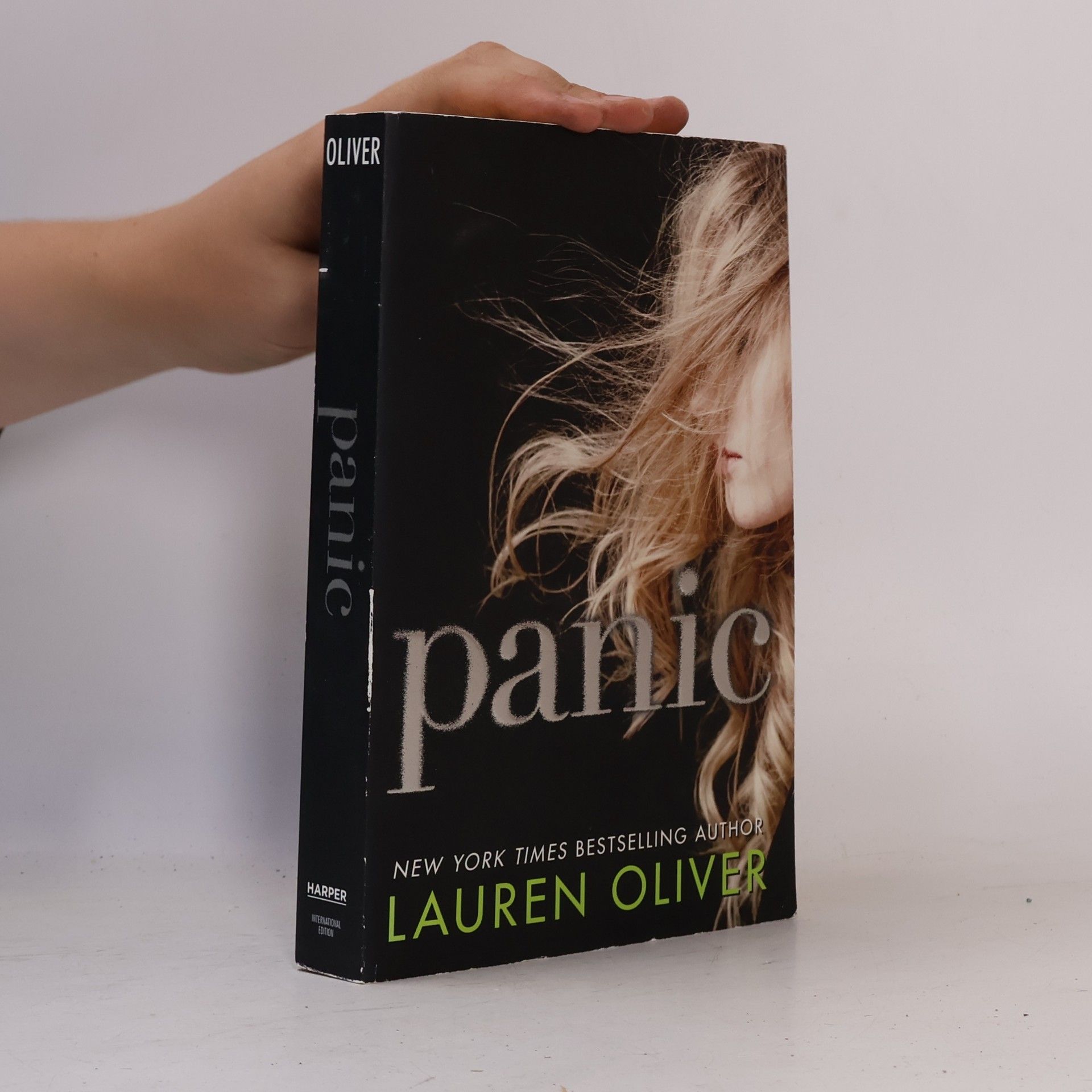 Lauren Oliver Panic