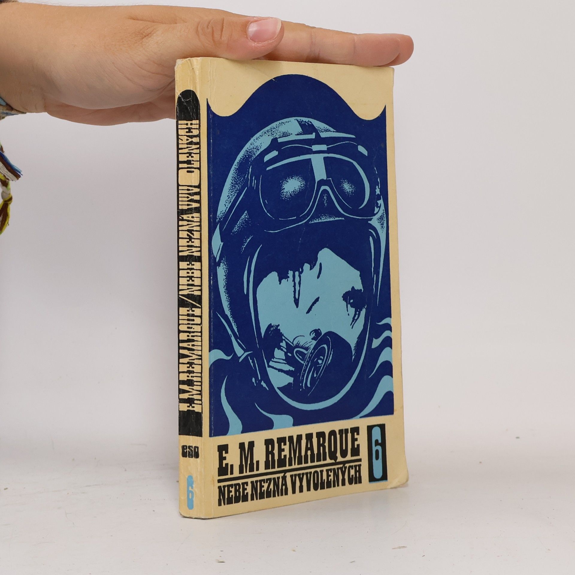 Erich Maria Remarque Nebe nezná vyvolených