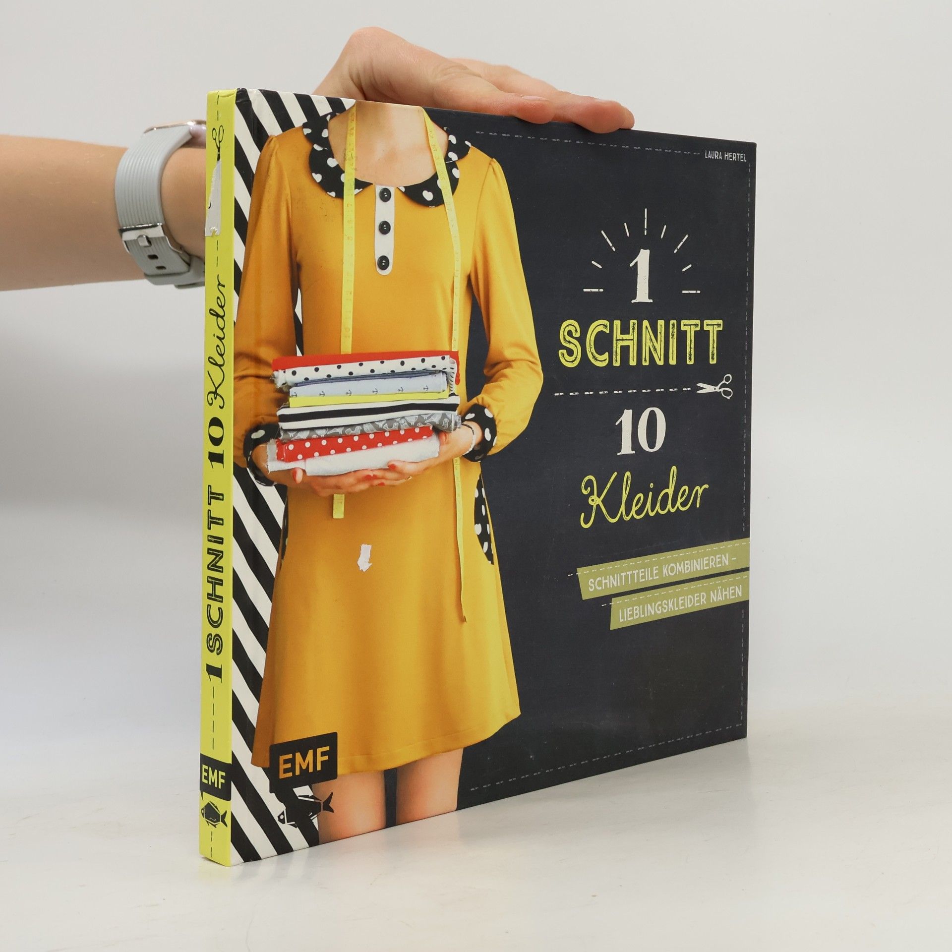 Laura Hertel 1 Schnitt - 10 Kleider