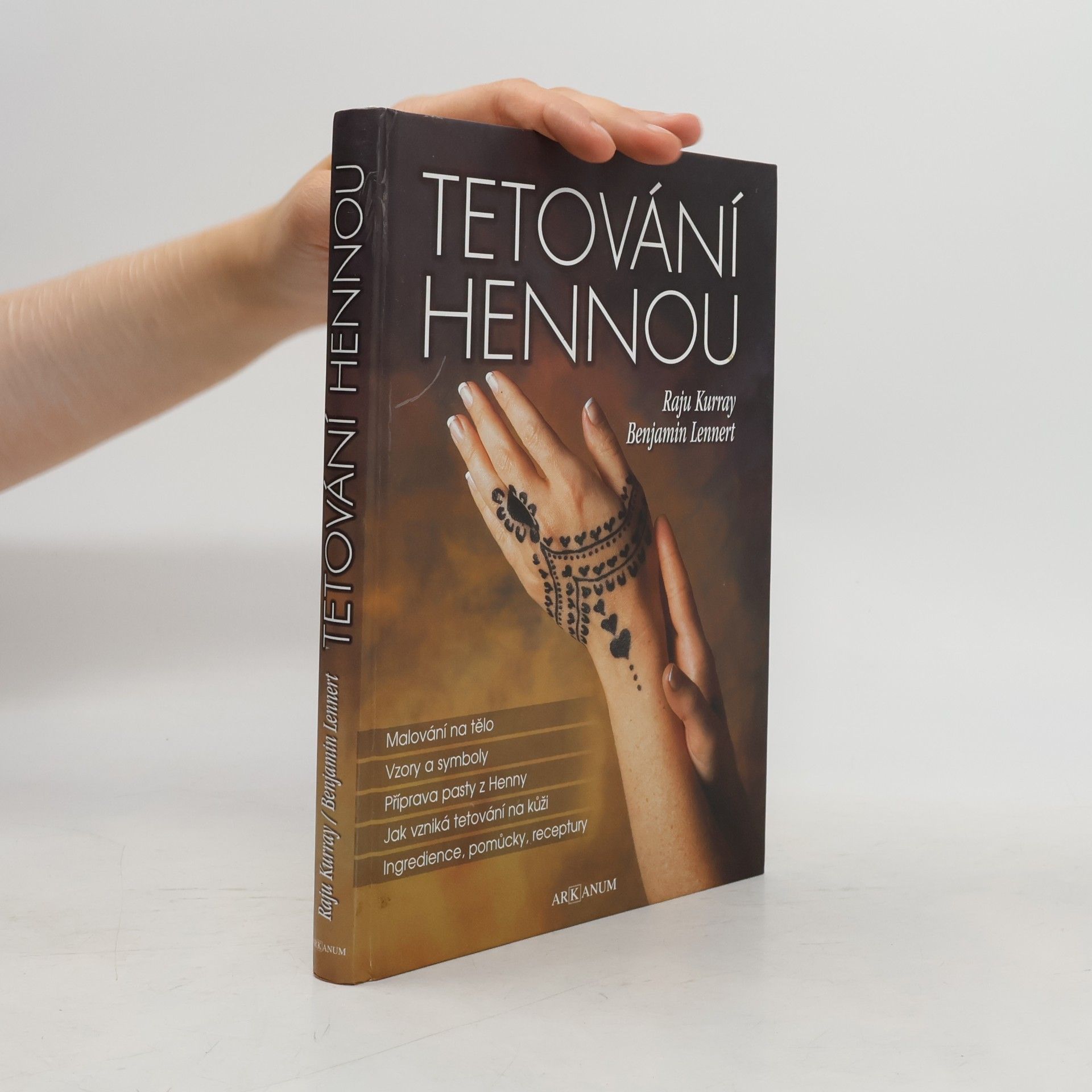 Benjamin Lennert Tetování Hennou